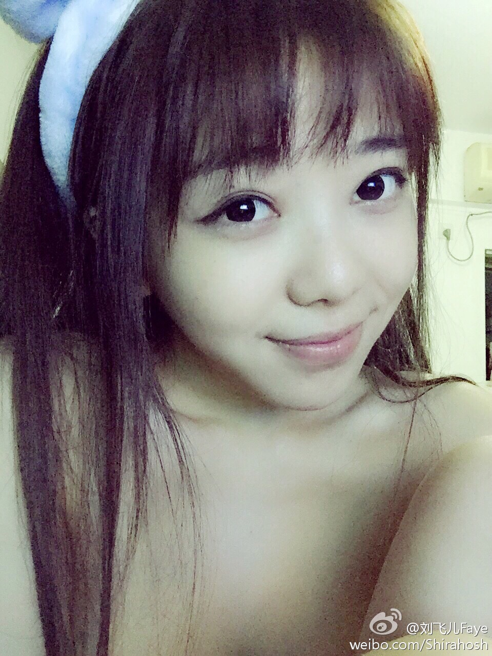 《秀人网 杨漫妮(baby) 比基尼写真》第52张,模特杨漫妮(baby),秀人网,比基尼主题,全套100张