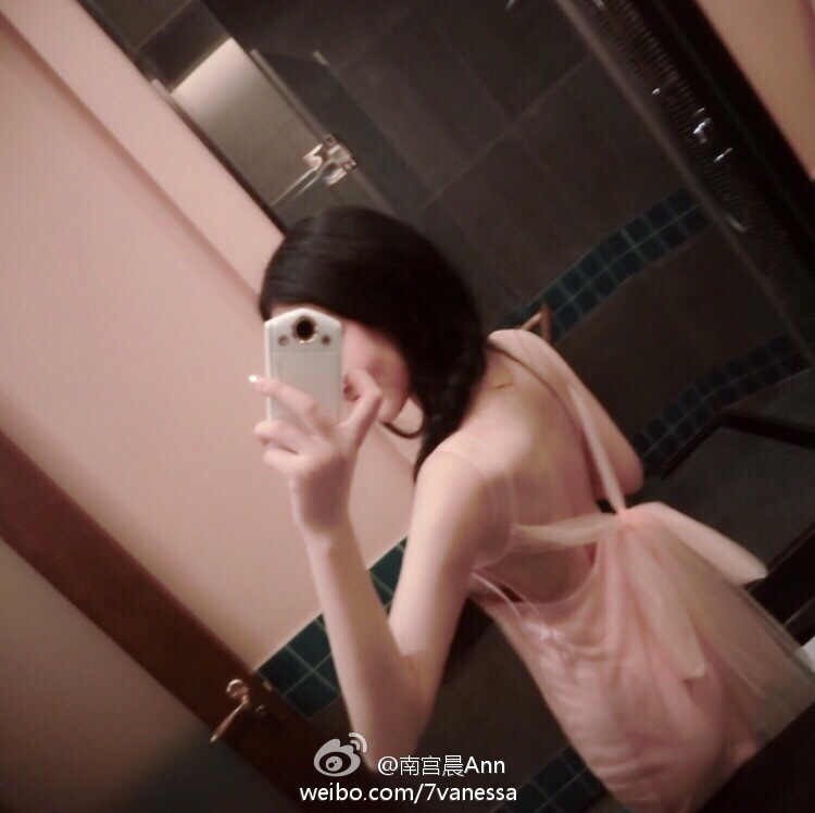《秀人网 丁乔乔 私房照写真》第32张,模特丁乔乔,秀人网,私房照主题,全套46张