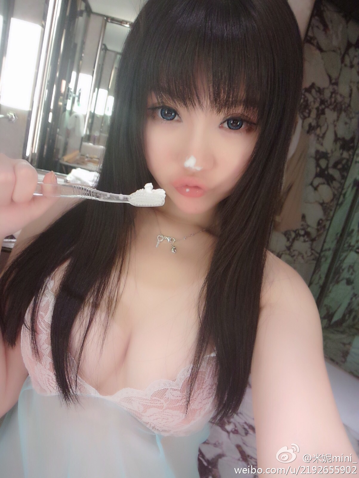 《秀人网 黄米妮 诱惑写真》第18张,模特黄米妮,秀人网,诱惑主题,全套100张