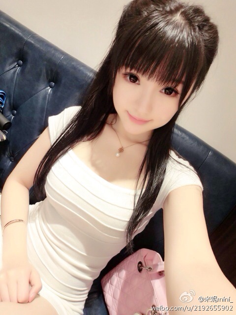 《秀人网 黄米妮 诱惑写真》第94张，模特黄米妮，秀人网，诱惑主题，全套100张