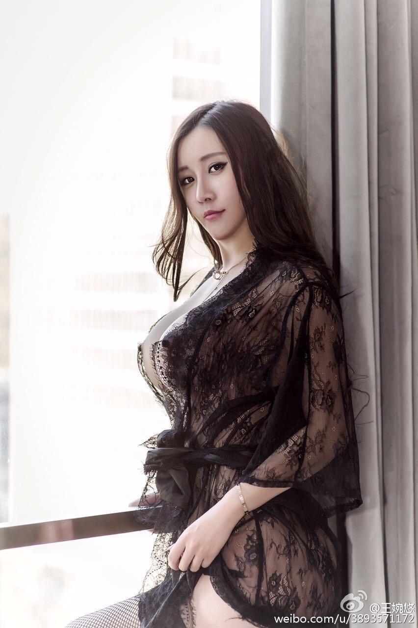 《秀人网 王格(王婉悠) 私房照写真》第12张,模特王格(王婉悠),秀人网,私房照主题,全套98张