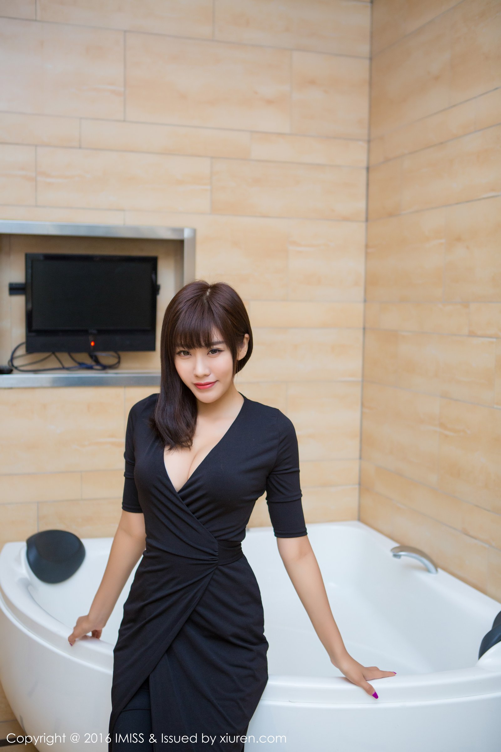 《爱蜜社 于姬 制服写真 VOL.063》第43张,模特于姬,爱蜜社,制服主题,全套73张