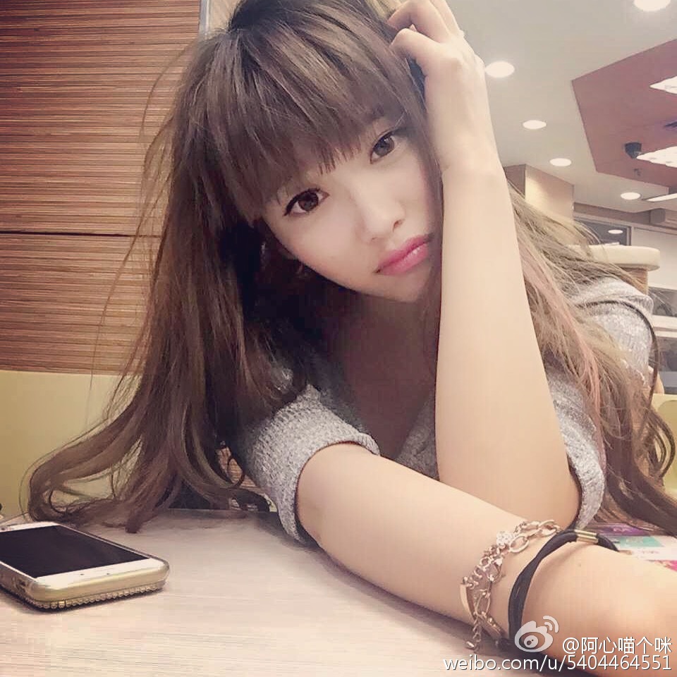 《夏美酱 私房照写真》第21张,模特夏美酱,私房照主题,全套22张