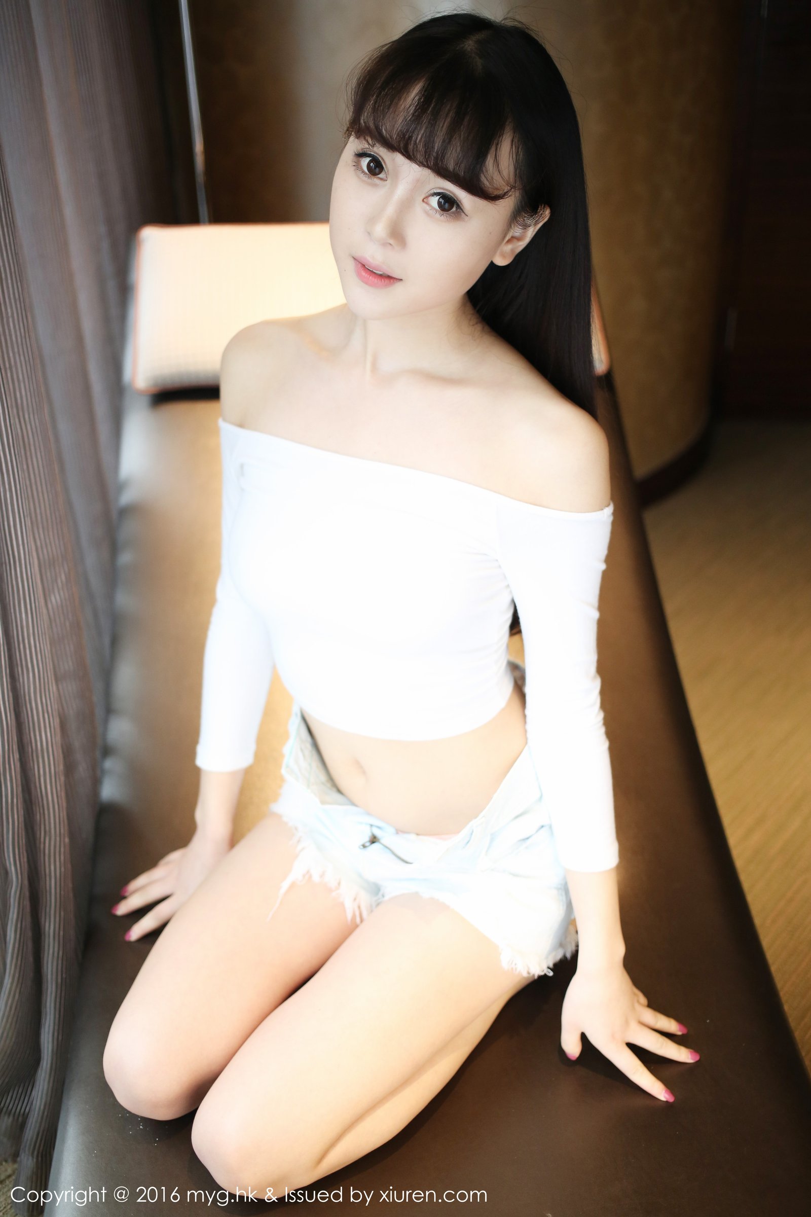 《mygirl 赵小米Kitty 制服写真 VOL.197》第1张,模特赵小米Kitty,mygirl,制服主题,全套58张