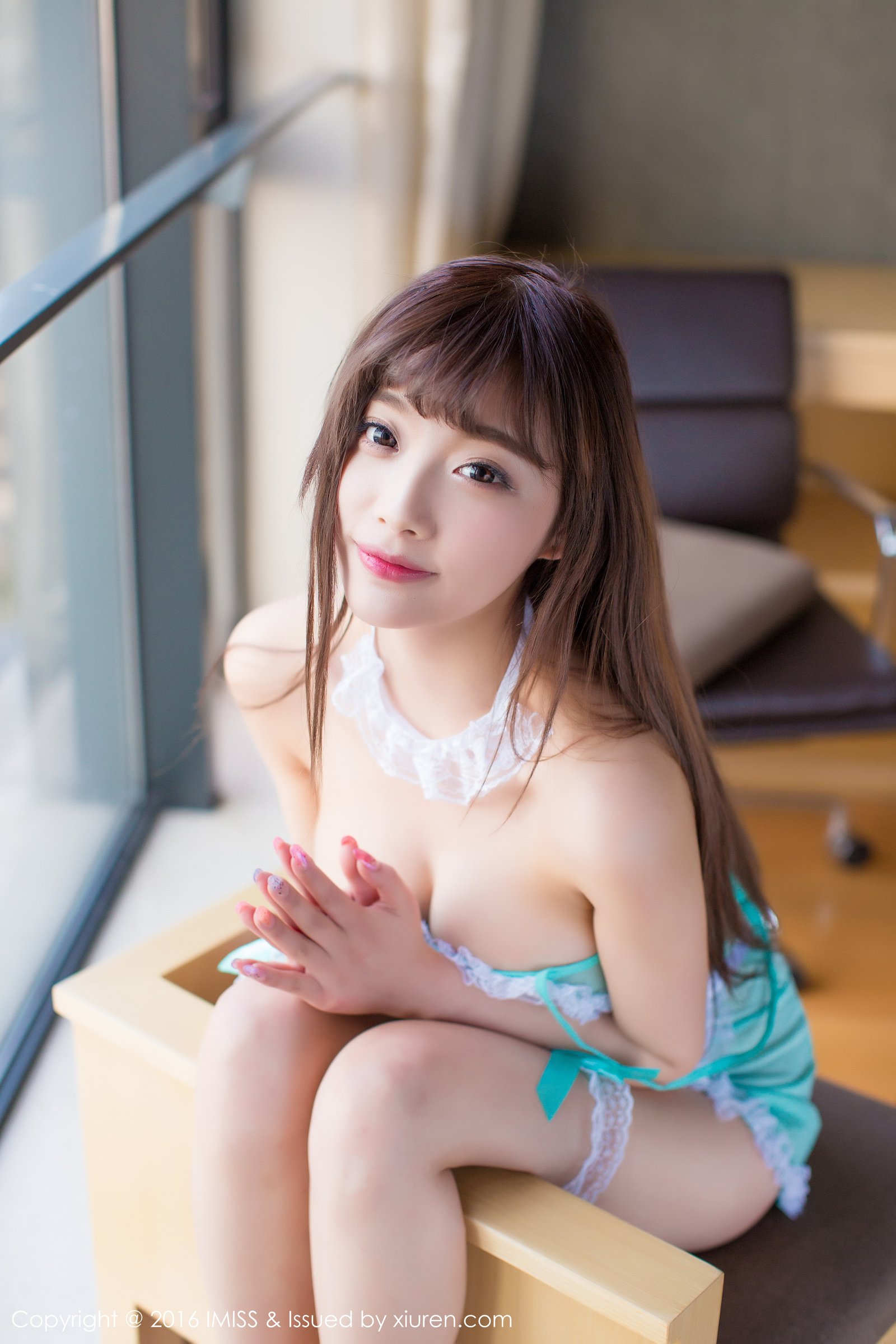 《爱蜜社 杨晨晨 制服写真 VOL.073》第47张,模特杨晨晨,爱蜜社,制服主题,全套61张