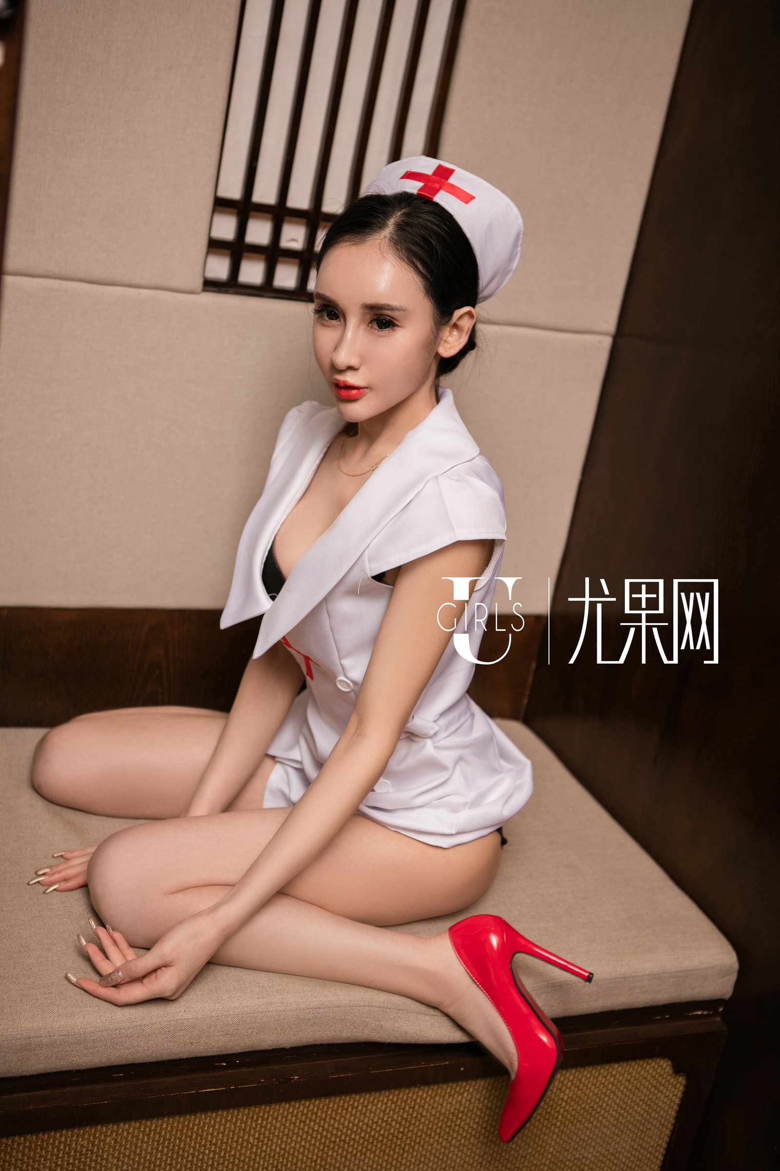 《ugirls 阿依努尔瓦娅 爱尤物写真 第184期》第21张，模特阿依努尔瓦娅，ugirls，爱尤物主题，全套65张