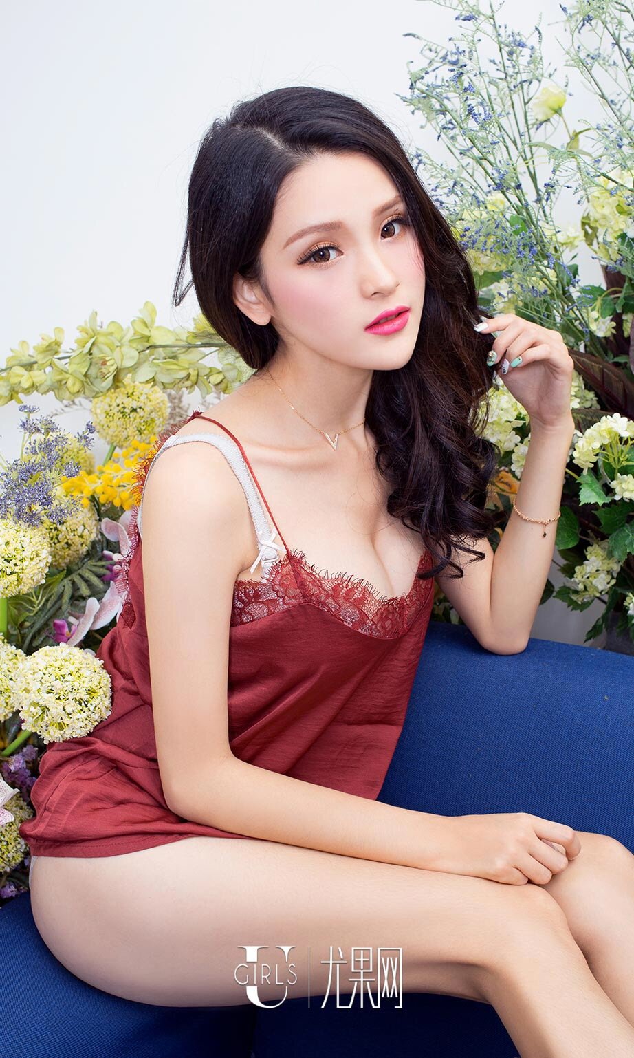 《ugirls 吕诗茗 制服写真 VOL.404》第16张，模特吕诗茗，ugirls，制服主题，全套37张