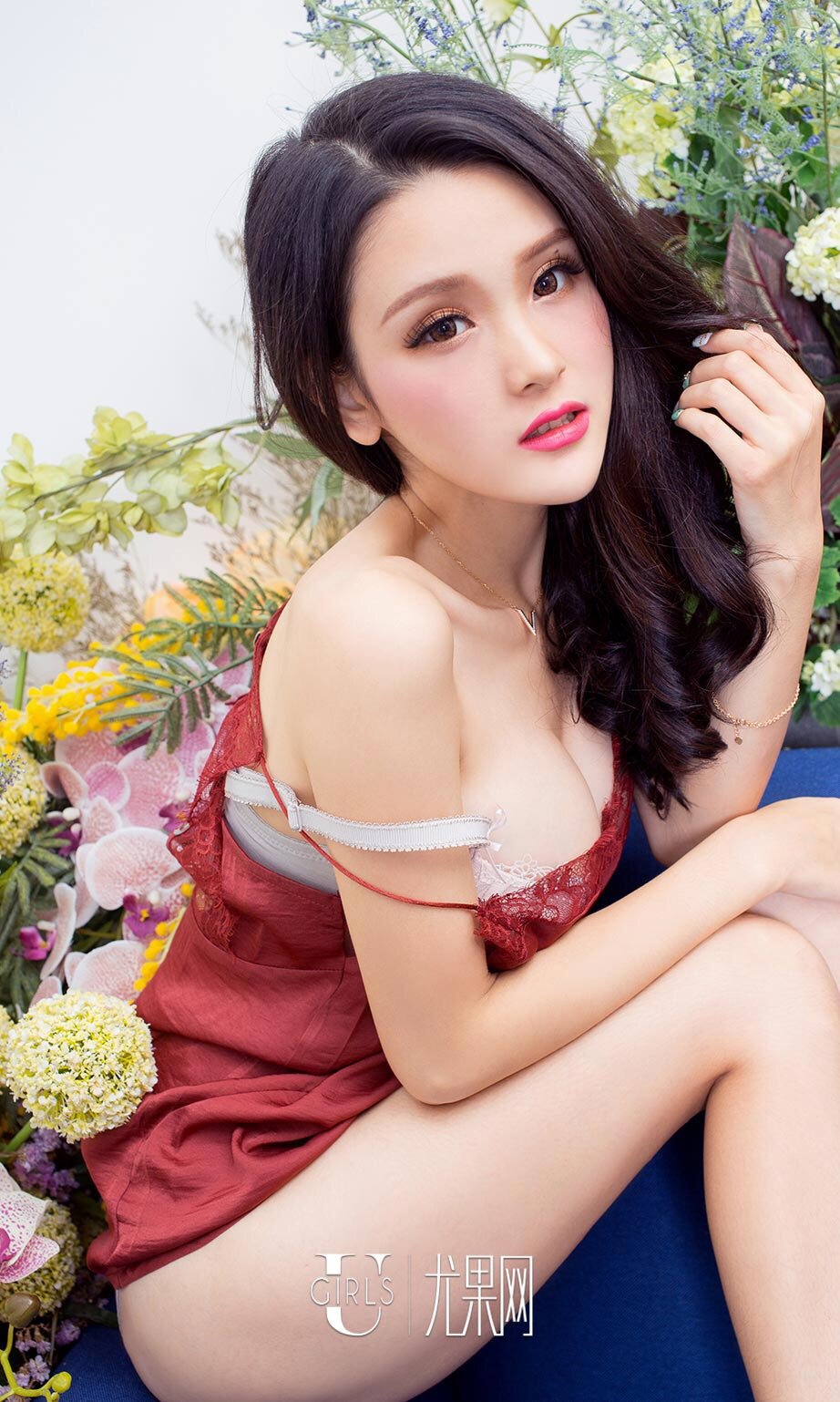 《ugirls 吕诗茗 制服写真 VOL.404》第17张，模特吕诗茗，ugirls，制服主题，全套37张