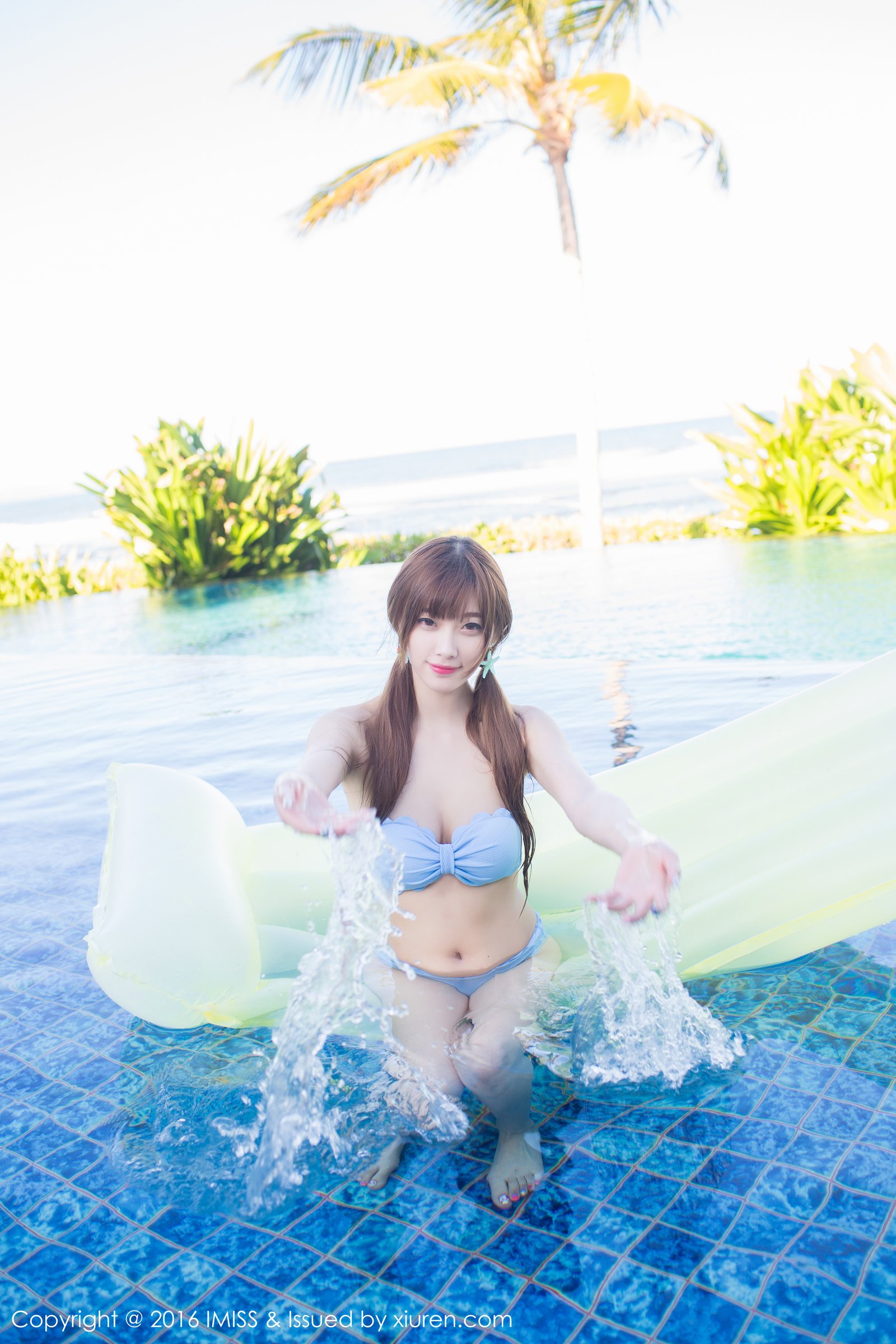 《爱蜜社 杨晨晨 制服写真 VOL.121》第14张,模特杨晨晨,爱蜜社,制服主题,全套56张