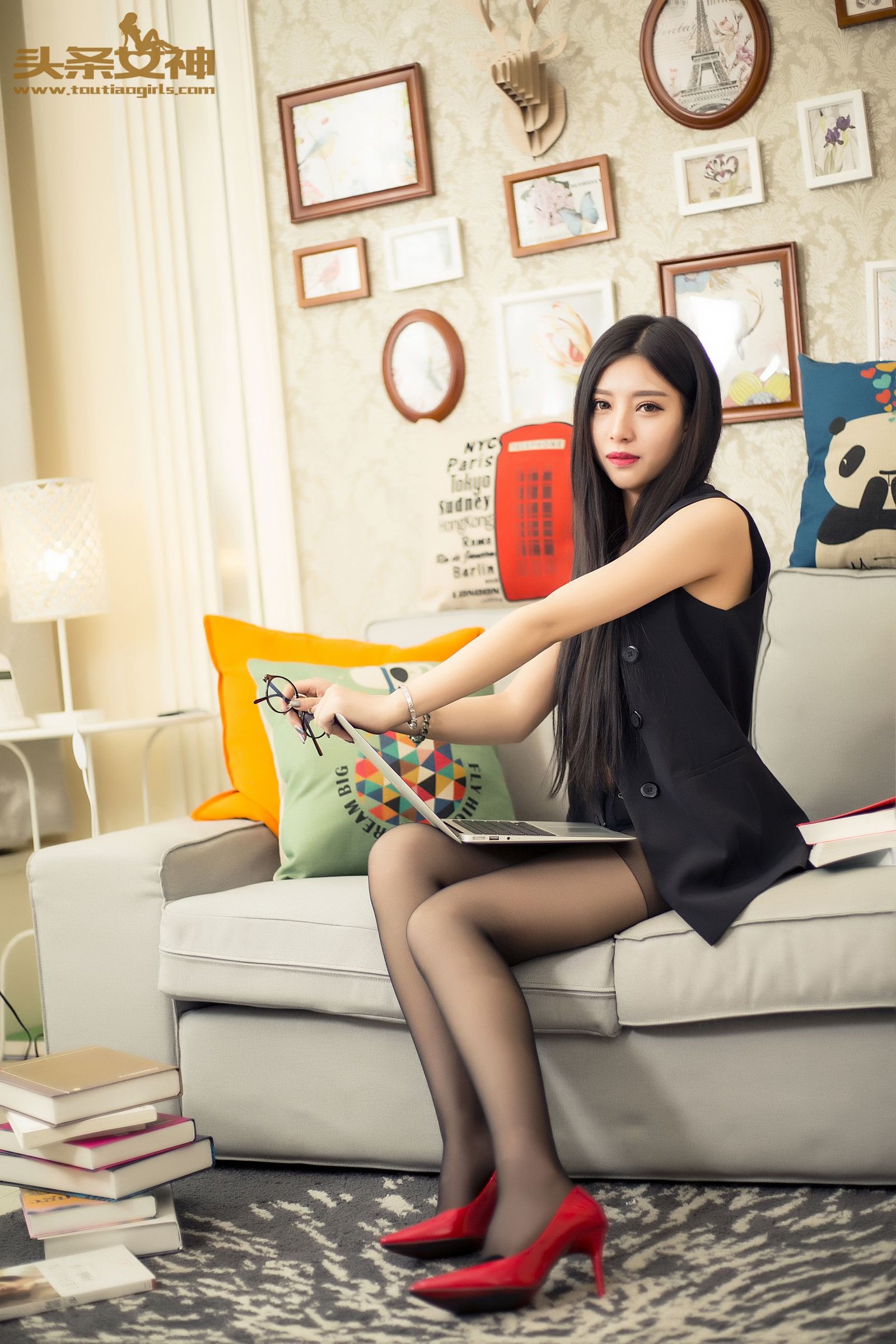 《toutiao 炎可可(COCO) 黑丝写真》第21张,模特炎可可(COCO),toutiao,黑丝主题,全套66张