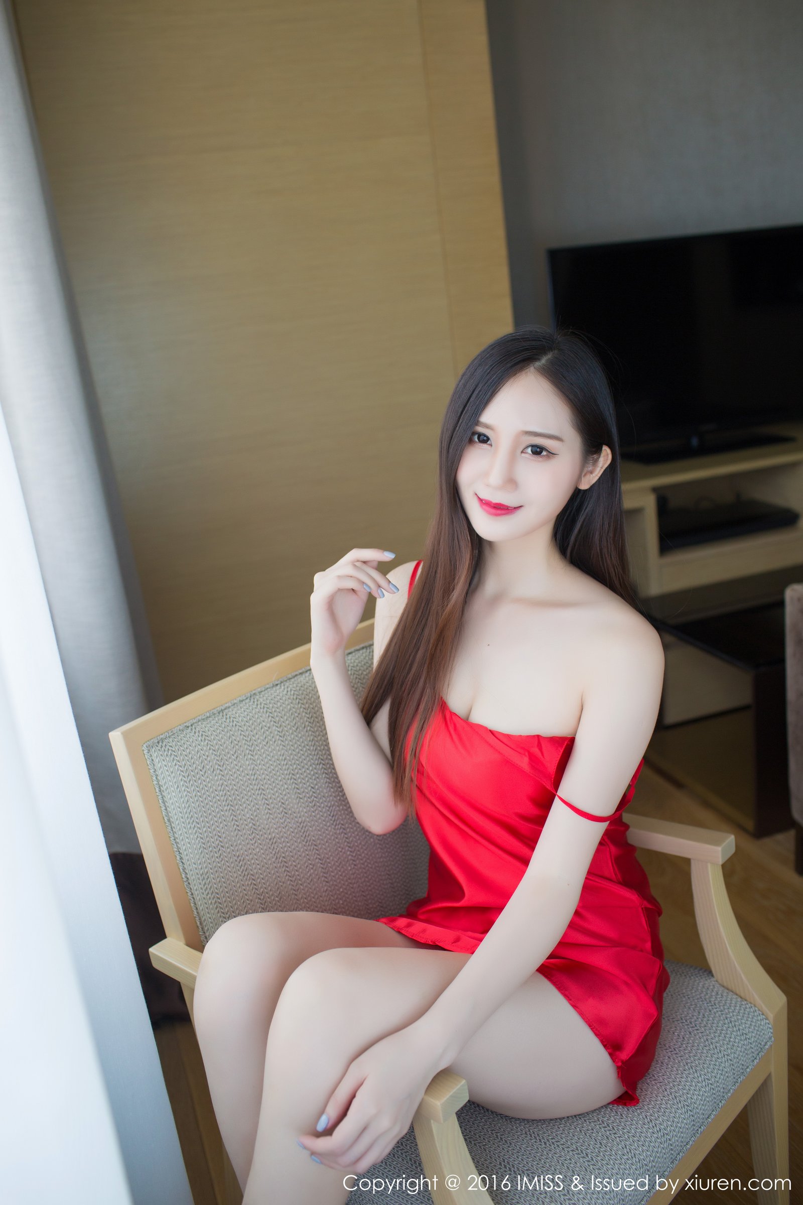 《爱蜜社 SISY思 制服写真 VOL.124》第7张，模特SISY思，爱蜜社，制服主题，全套52张