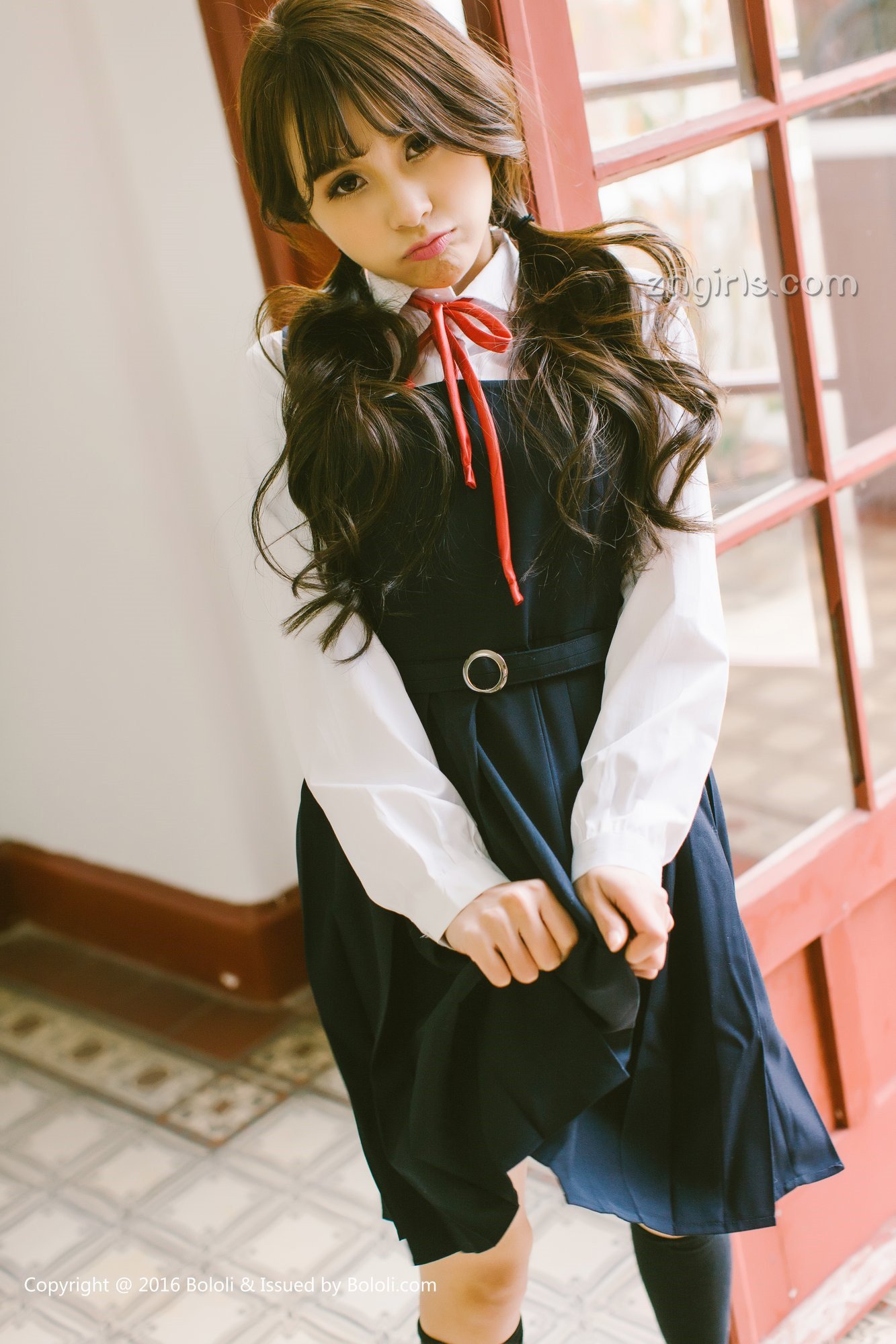 《夏美酱 制服写真》第13张,模特夏美酱,制服主题,全套63张