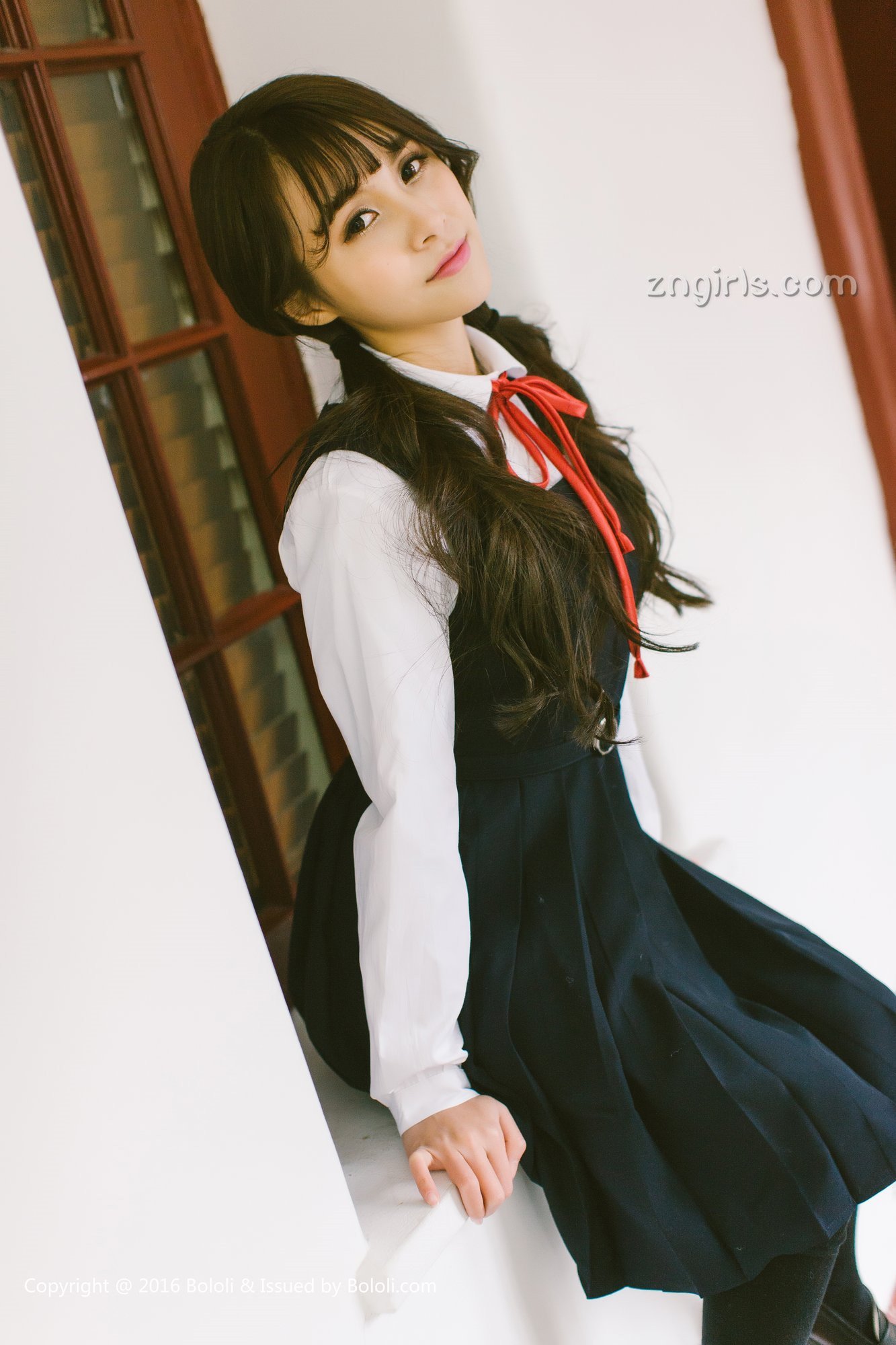 《夏美酱 制服写真》第14张,模特夏美酱,制服主题,全套63张