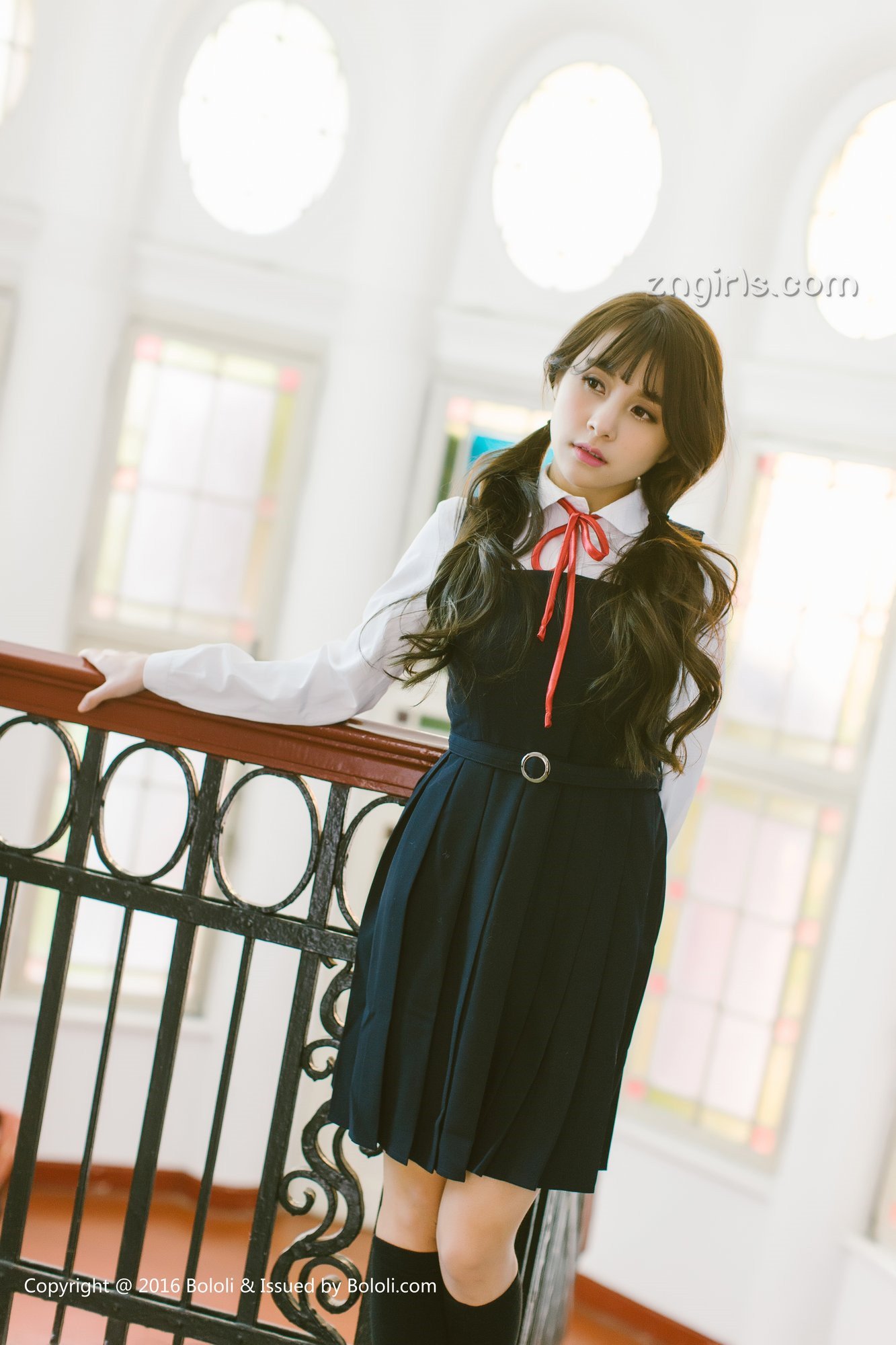 《夏美酱 制服写真》第27张,模特夏美酱,制服主题,全套63张