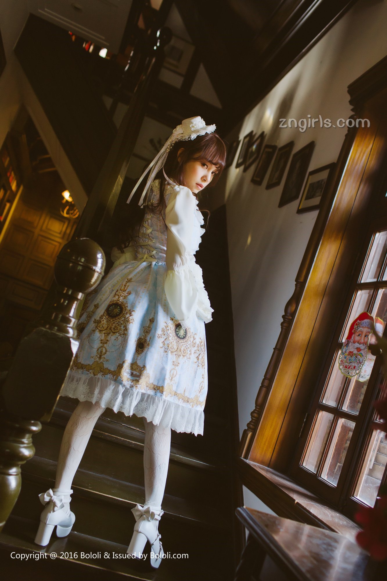 《夏美酱 制服写真》第32张,模特夏美酱,制服主题,全套63张