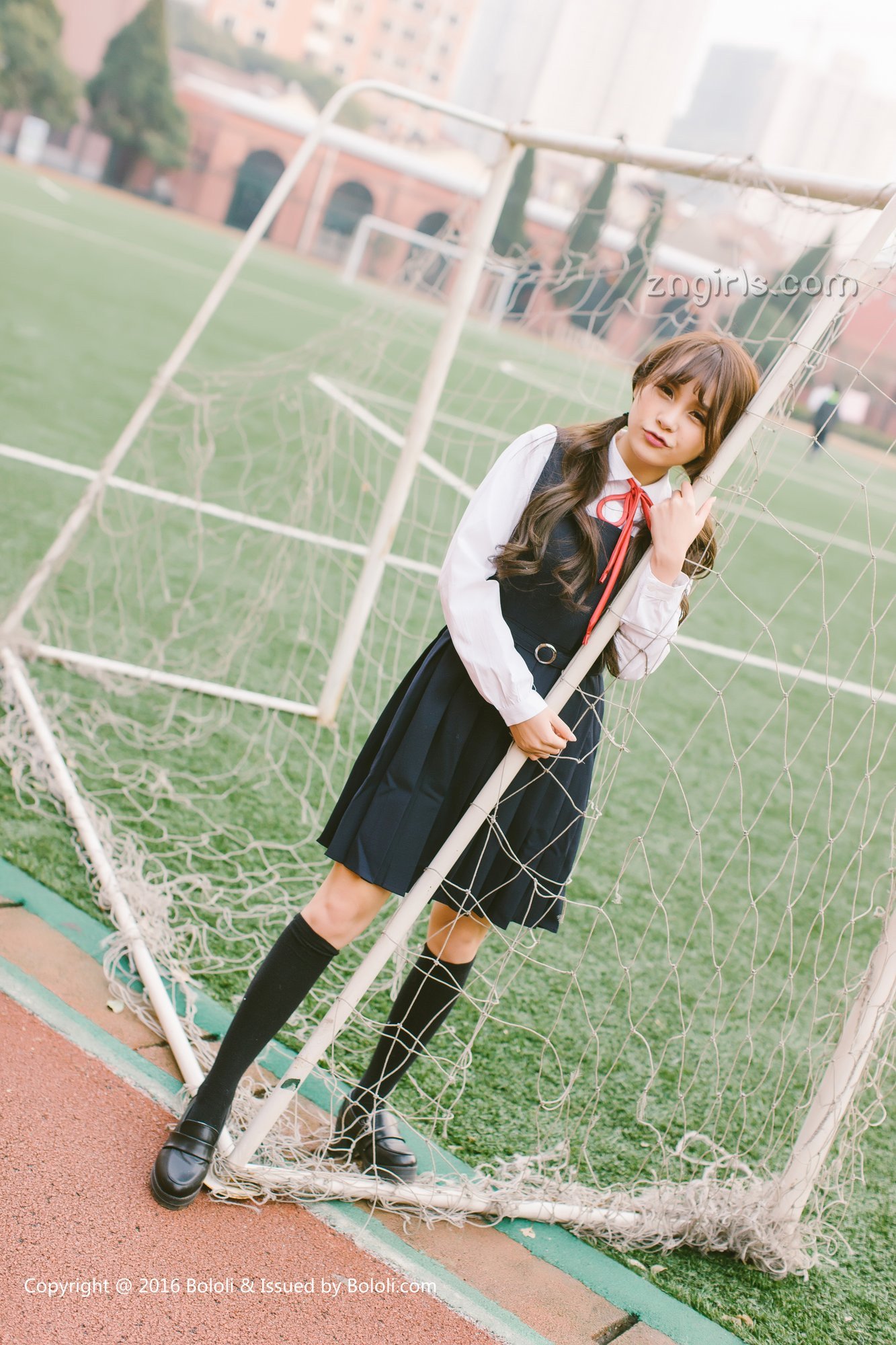 《夏美酱 制服写真》第48张,模特夏美酱,制服主题,全套63张
