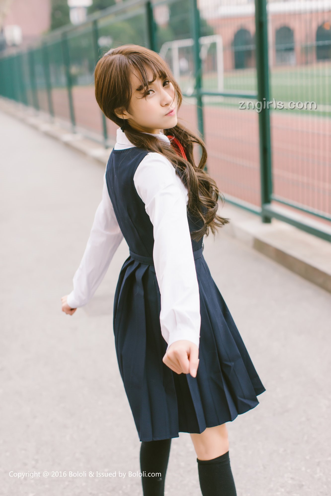《夏美酱 制服写真》第50张,模特夏美酱,制服主题,全套63张
