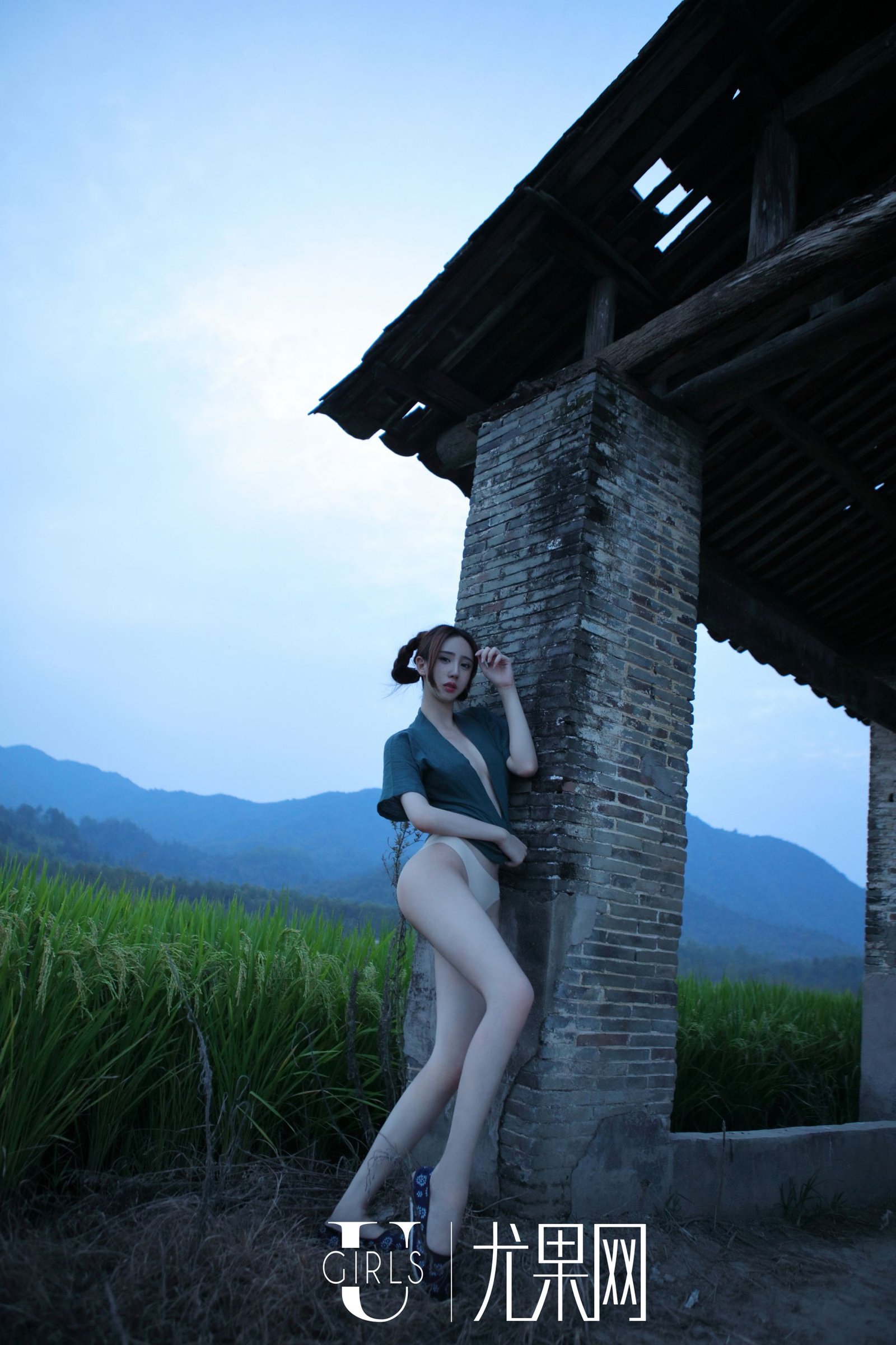 《Ugirls尤果网 颜爱泽(yanaizhe) 爱尤物写真》第46张,模特颜爱泽(yanaizhe),ugirls,爱尤物主题,全套52张