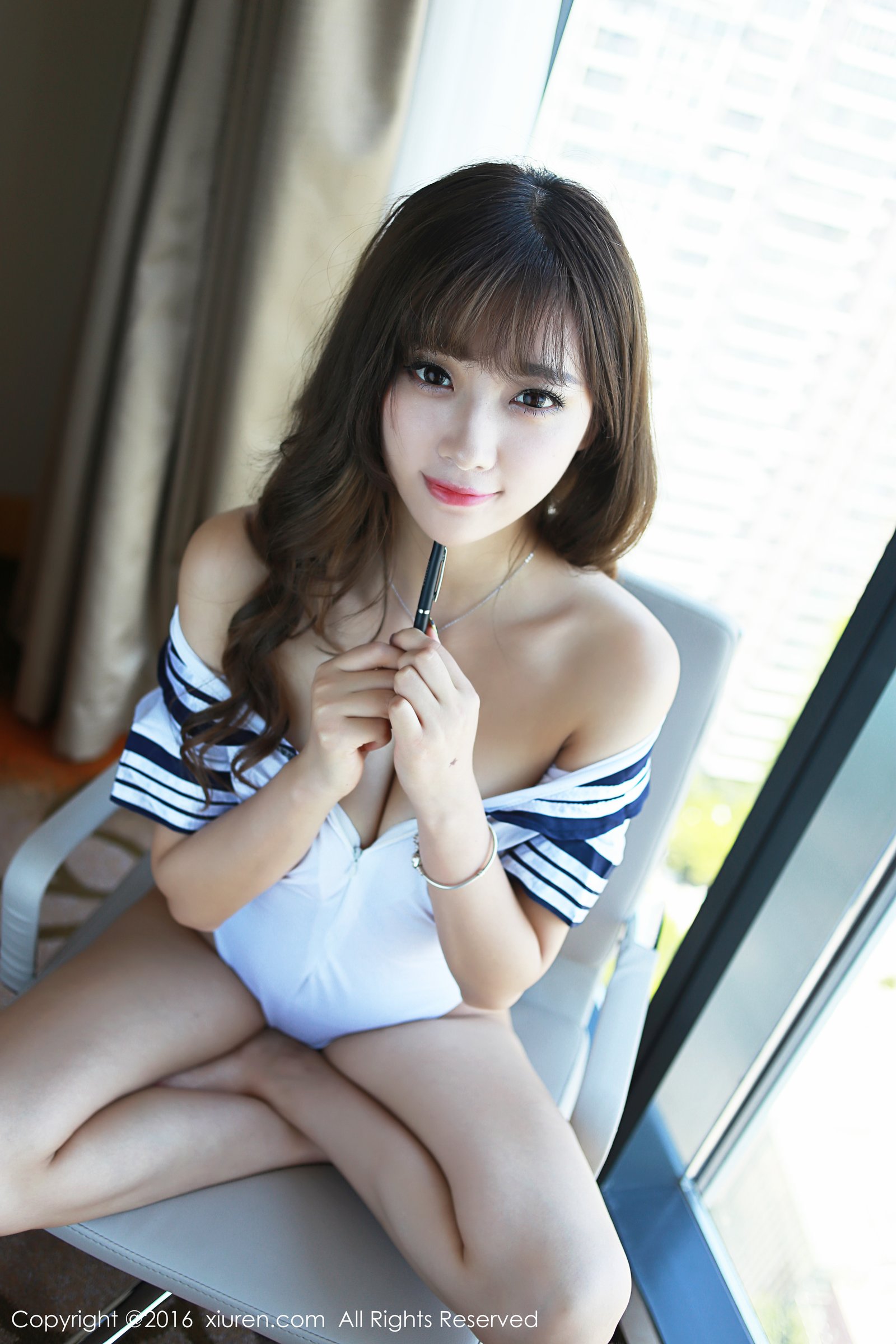 《秀人网 杨晨晨 制服写真》第27张,模特杨晨晨,秀人网,制服主题,全套52张