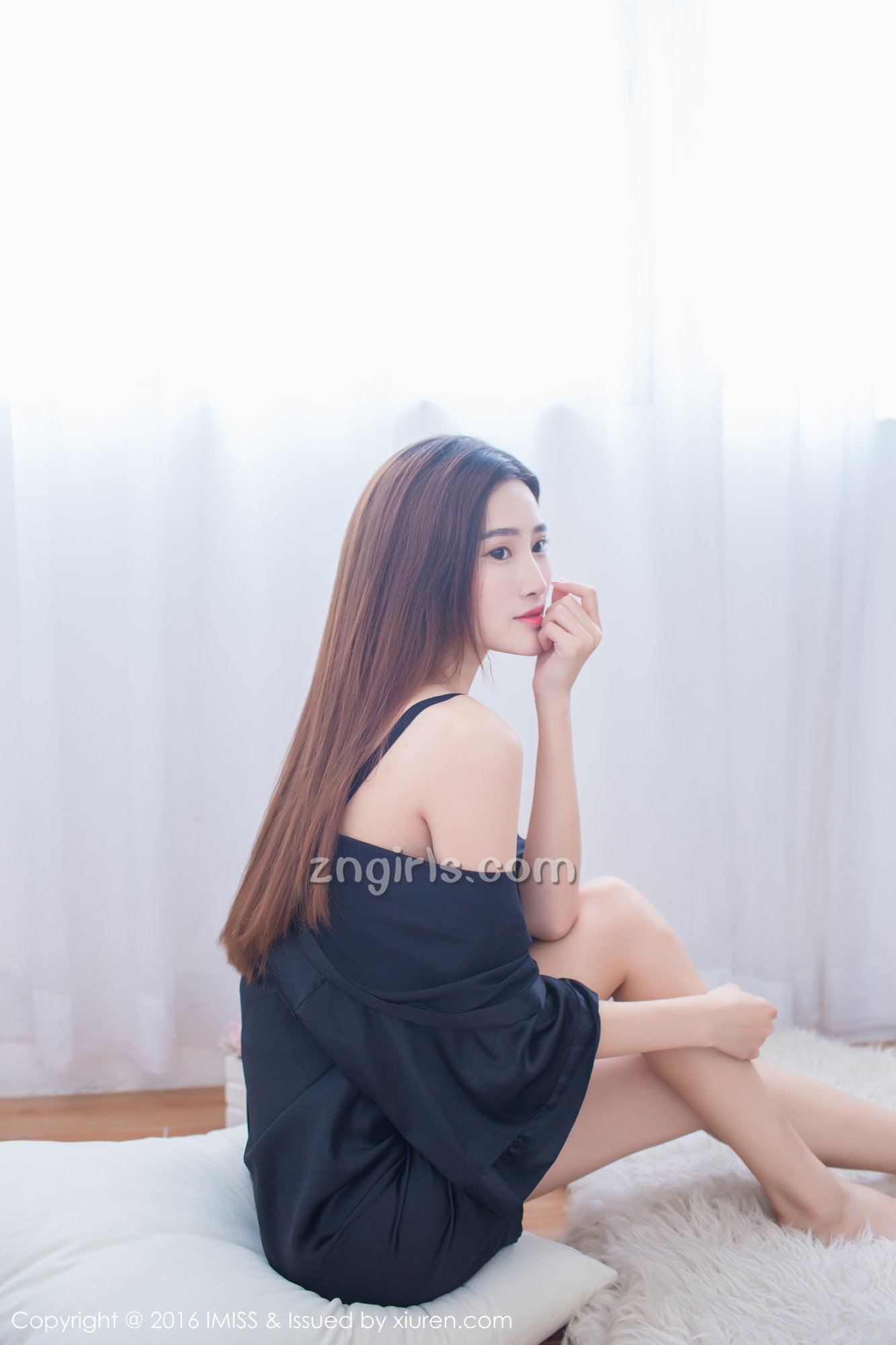 《爱蜜社 孙污箜 制服写真 VOL.135》第13张,模特孙污箜,爱蜜社,制服主题,全套66张