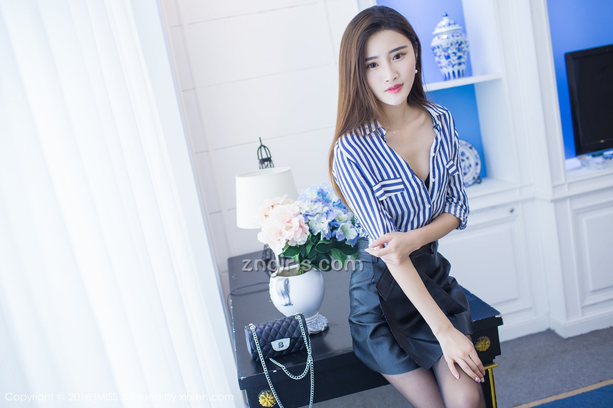 《爱蜜社 孙污箜 制服写真 VOL.135》第47张,模特孙污箜,爱蜜社,制服主题,全套66张