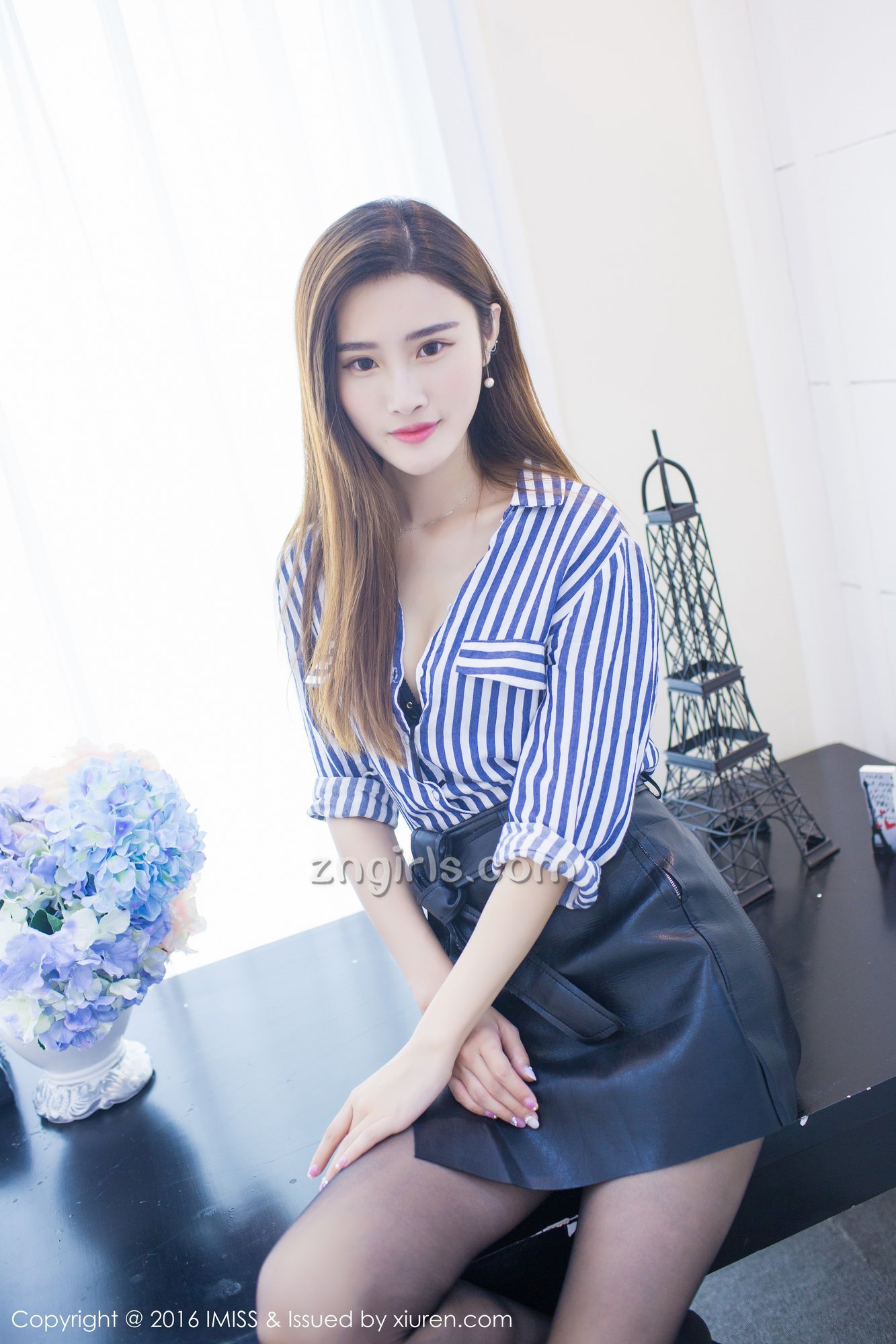《爱蜜社 孙污箜 制服写真 VOL.135》第52张,模特孙污箜,爱蜜社,制服主题,全套66张