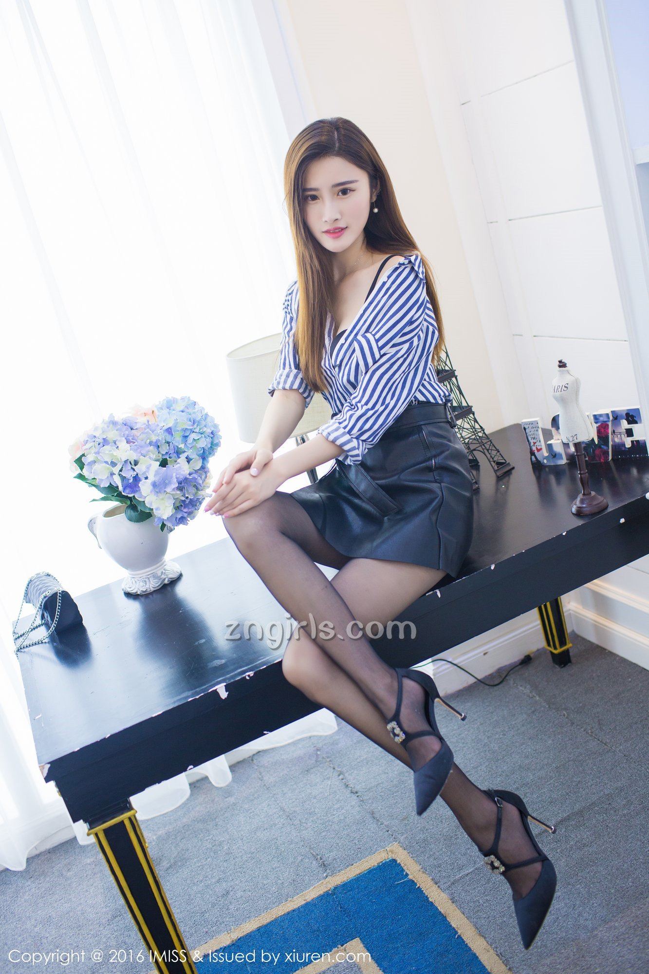 《爱蜜社 孙污箜 制服写真 VOL.135》第58张,模特孙污箜,爱蜜社,制服主题,全套66张