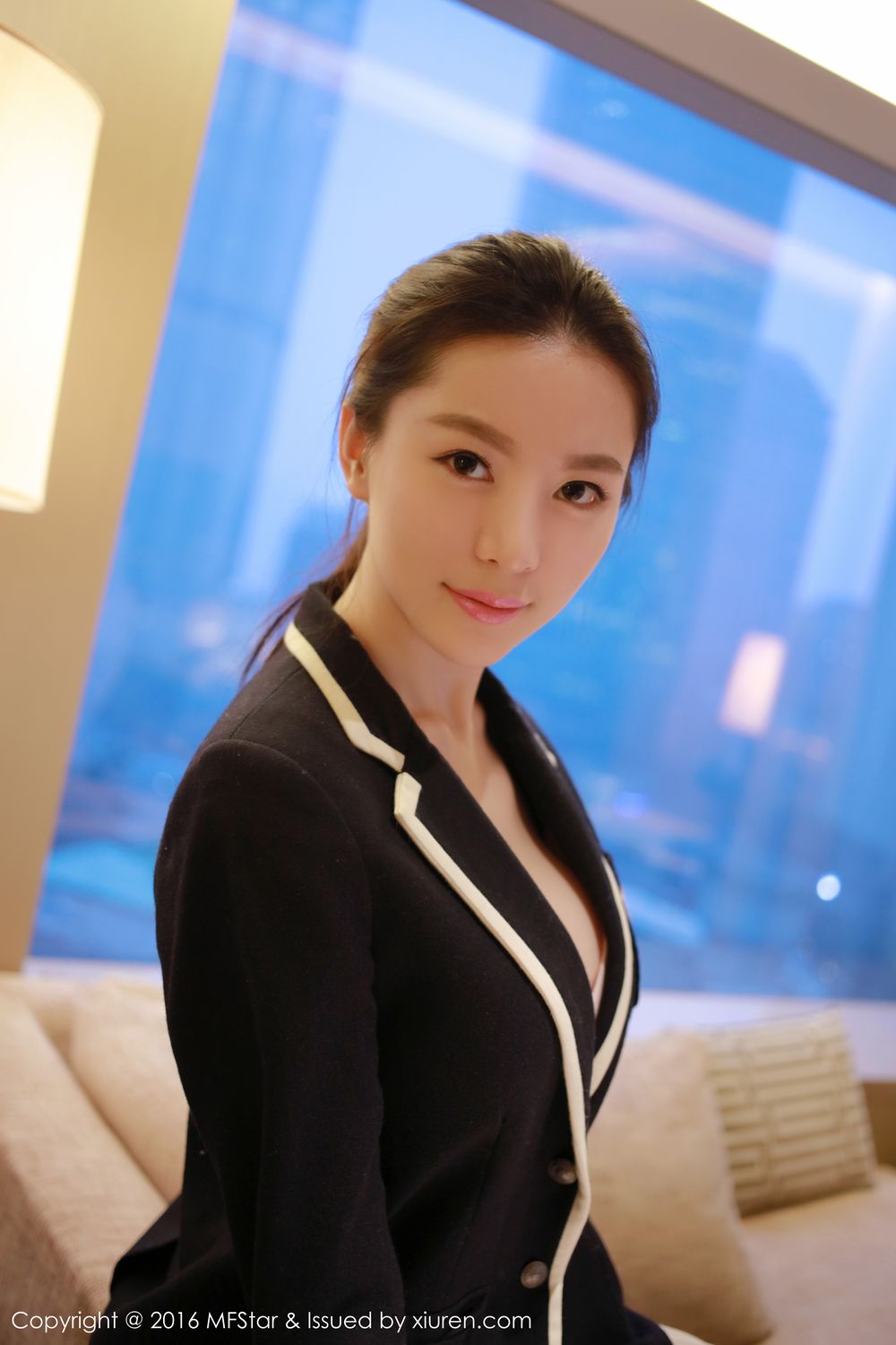 《mfstar 慕羽茜(muyuqian) 制服写真 VOL.076》第11张,模特慕羽茜(muyuqian),mfstar,制服主题,全套52张