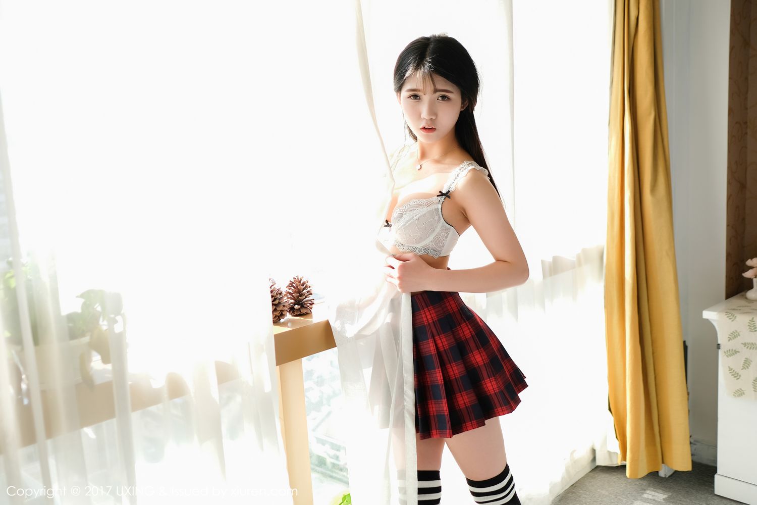 《秀人网 可爱的小叶子(Keaide Xiaoyezi) 制服写真 VOL.046》第35张,模特可爱的小叶子(Keaide Xiaoyezi),秀人网,制服主题,全套50张