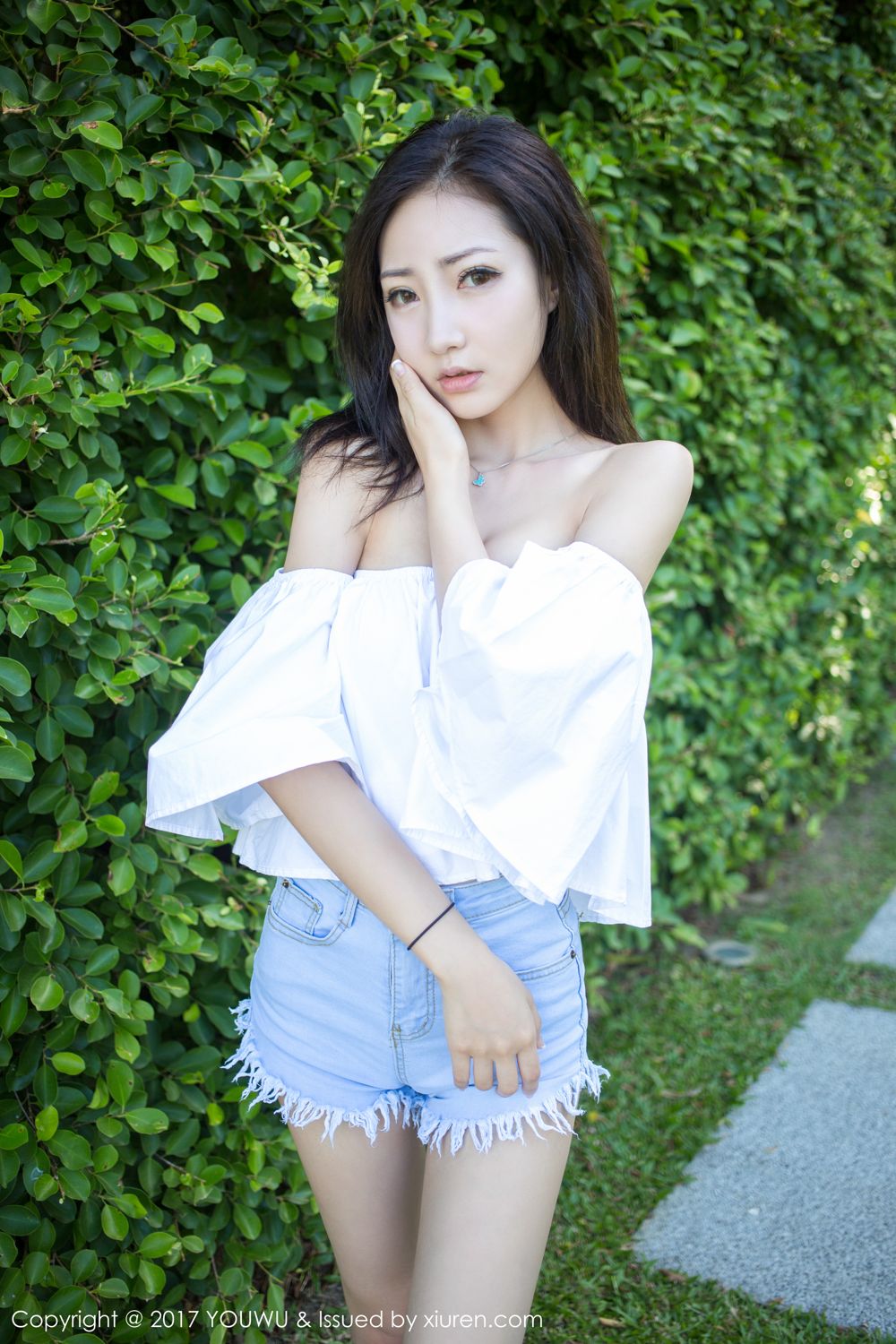 《尤蜜荟 Ann尤美(Yumi尤美)、小魔女奈奈(Nainai Monv) 制服写真 VOL.027》第7张，模特Ann尤美(Yumi尤美)、小魔女奈奈(Nainai Monv)，尤蜜荟，制服主题，全套40张