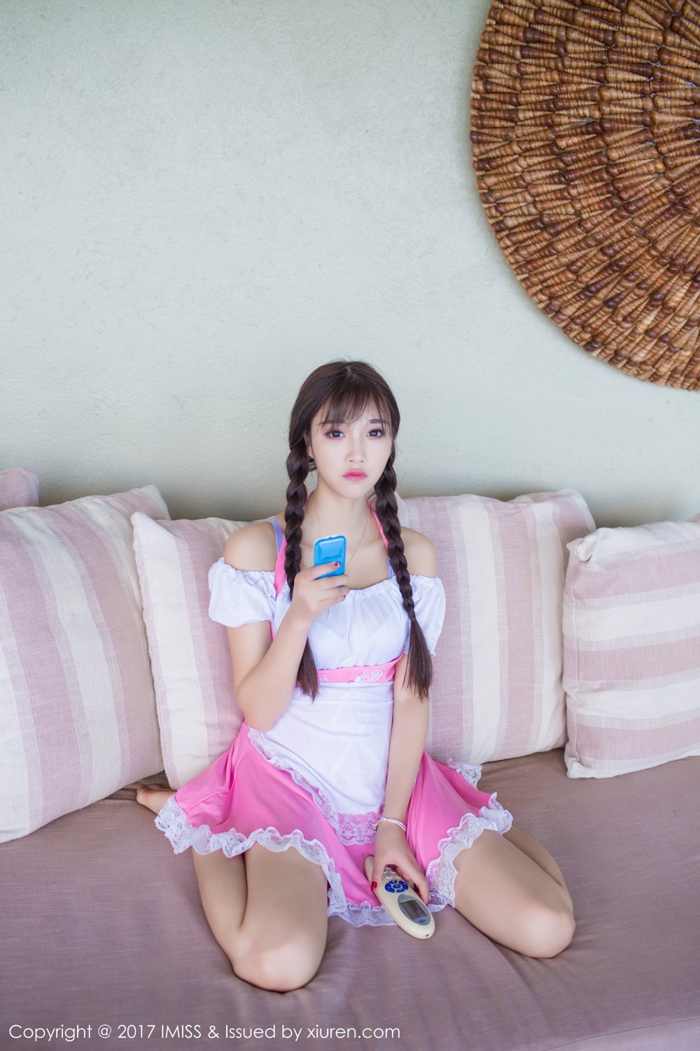《爱蜜社 杨晨晨 制服写真 VOL.159》第1张,模特杨晨晨,爱蜜社,制服主题,全套53张