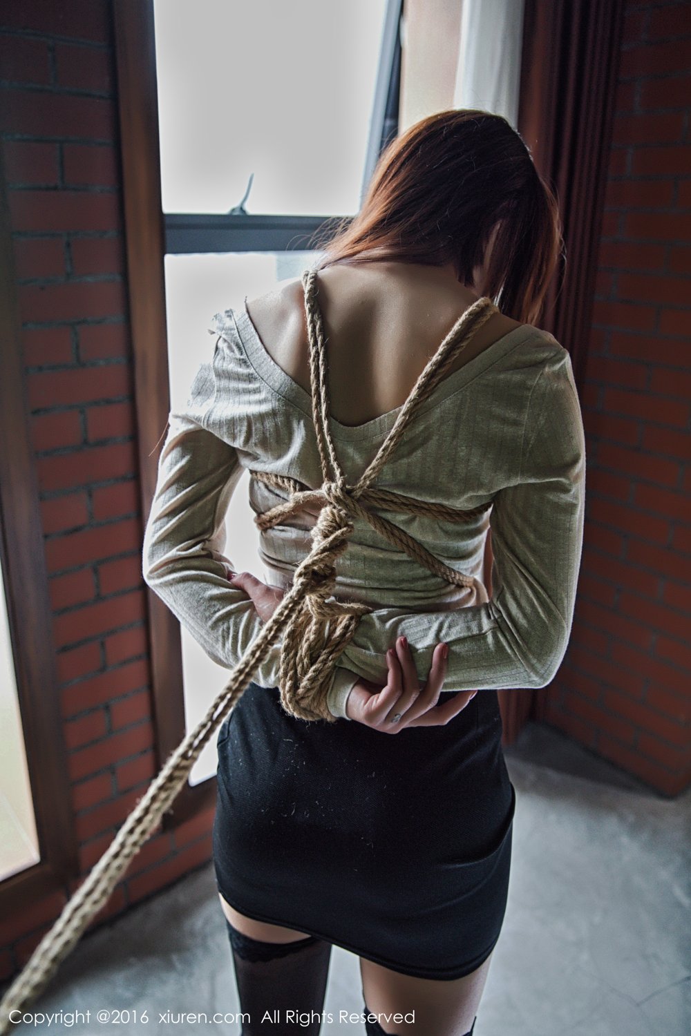 《秀人网 兜豆靓(Youlina) 黑丝写真》第13张,模特兜豆靓(Youlina),秀人网,黑丝主题,全套42张