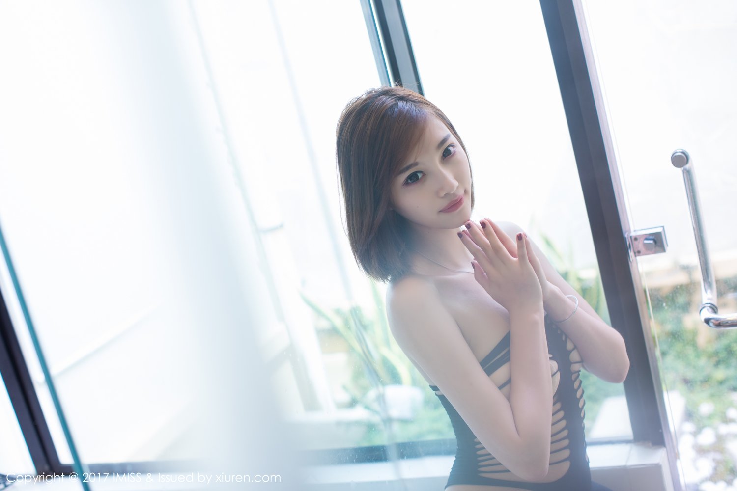 《爱蜜社 杨晨晨 制服写真 VOL.161》第4张,模特杨晨晨,爱蜜社,制服主题,全套50张