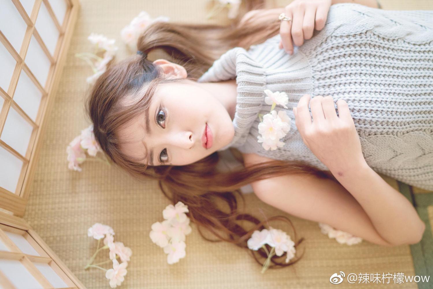 《秀人网 鱼子酱fish(Yu Zi Jiang Fish) 纯欲写真》第9张,模特鱼子酱fish(Yu Zi Jiang Fish),秀人网,纯欲主题,全套45张