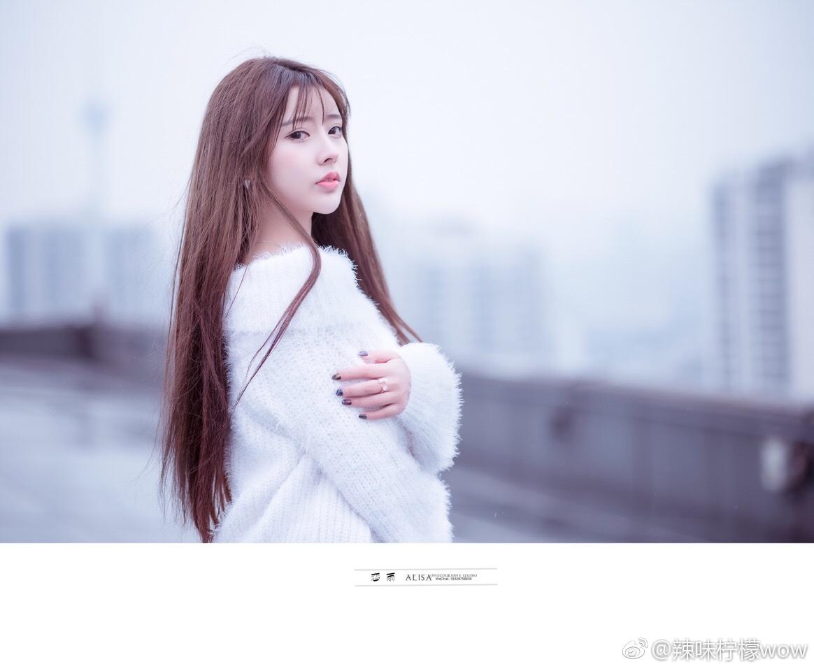 《秀人网 鱼子酱fish(Yu Zi Jiang Fish) 纯欲写真》第43张,模特鱼子酱fish(Yu Zi Jiang Fish),秀人网,纯欲主题,全套45张
