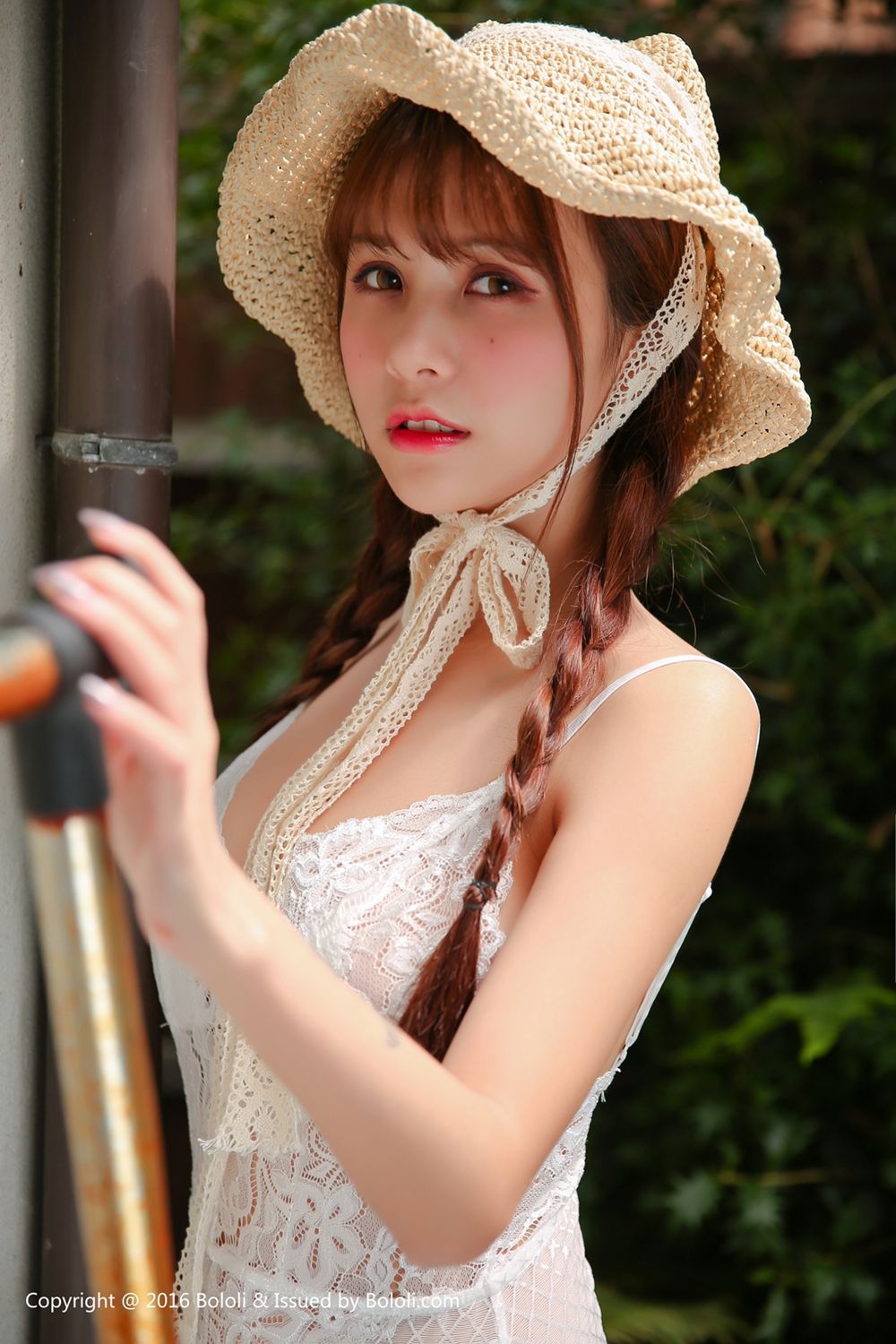 《bololi 夏诗诗(夏诗雯)、夏美酱 制服写真》第36张,模特夏诗诗(夏诗雯)、夏美酱,bololi,制服主题,全套42张
