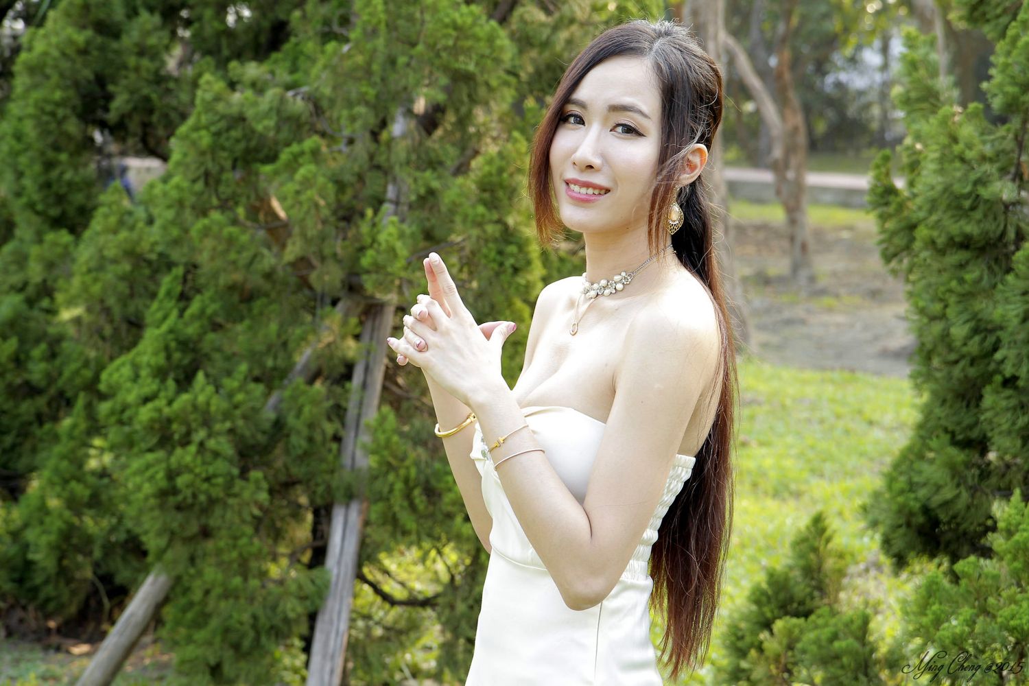 《曾妍希 户外写真》第47张,模特曾妍希,户外主题,全套100张