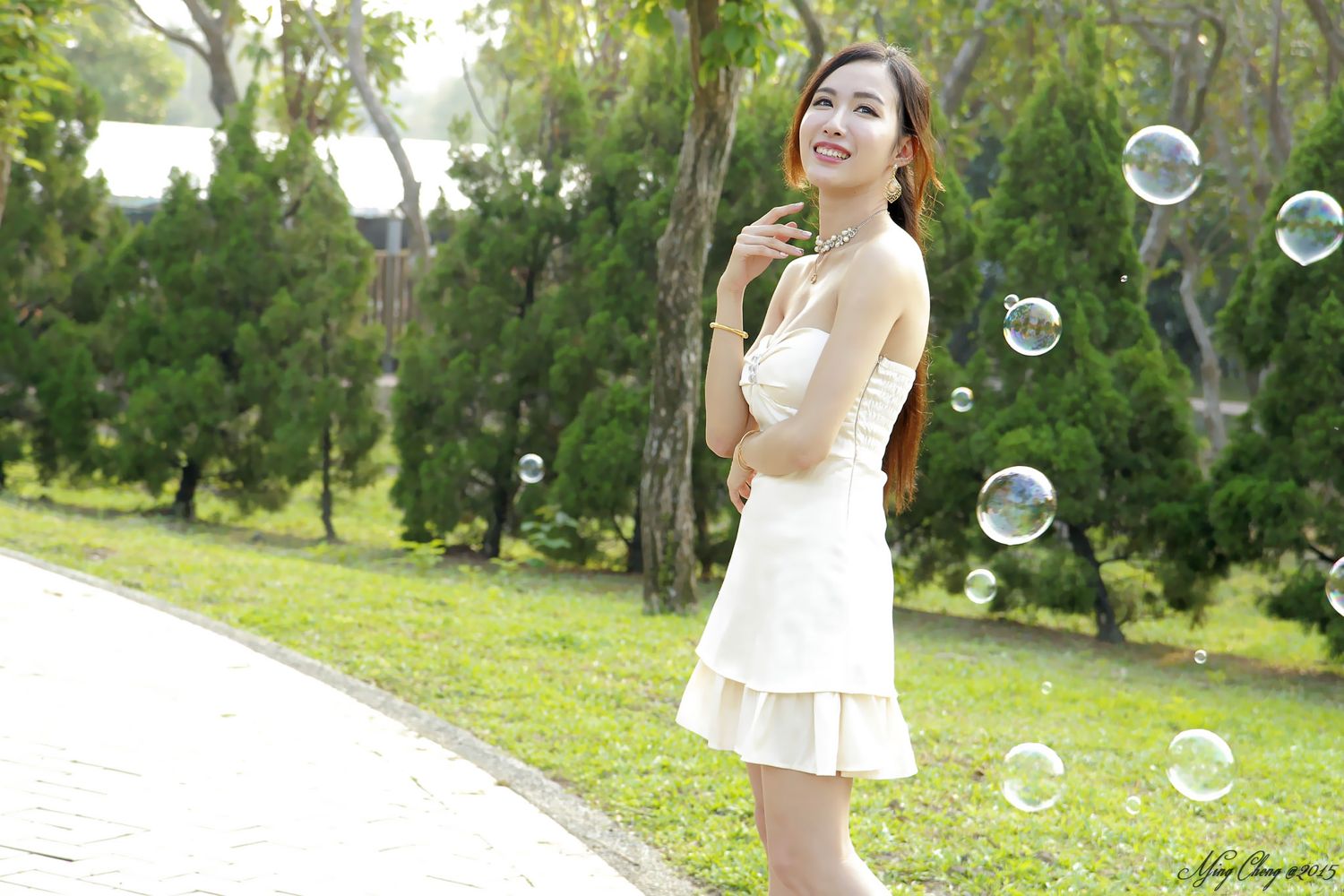 《曾妍希 户外写真》第64张,模特曾妍希,户外主题,全套100张