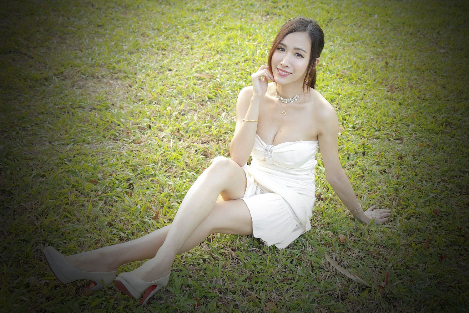 《曾妍希 户外写真》第94张,模特曾妍希,户外主题,全套100张