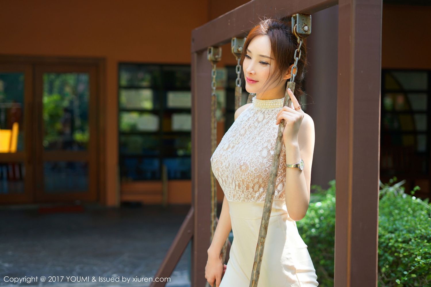 《秀人网 周妍希(奶瓶土肥圆)、汤曼玲(玛鲁娜) 性感写真》第7张,模特周妍希(奶瓶土肥圆)、汤曼玲(玛鲁娜),秀人网,性感主题,全套35张