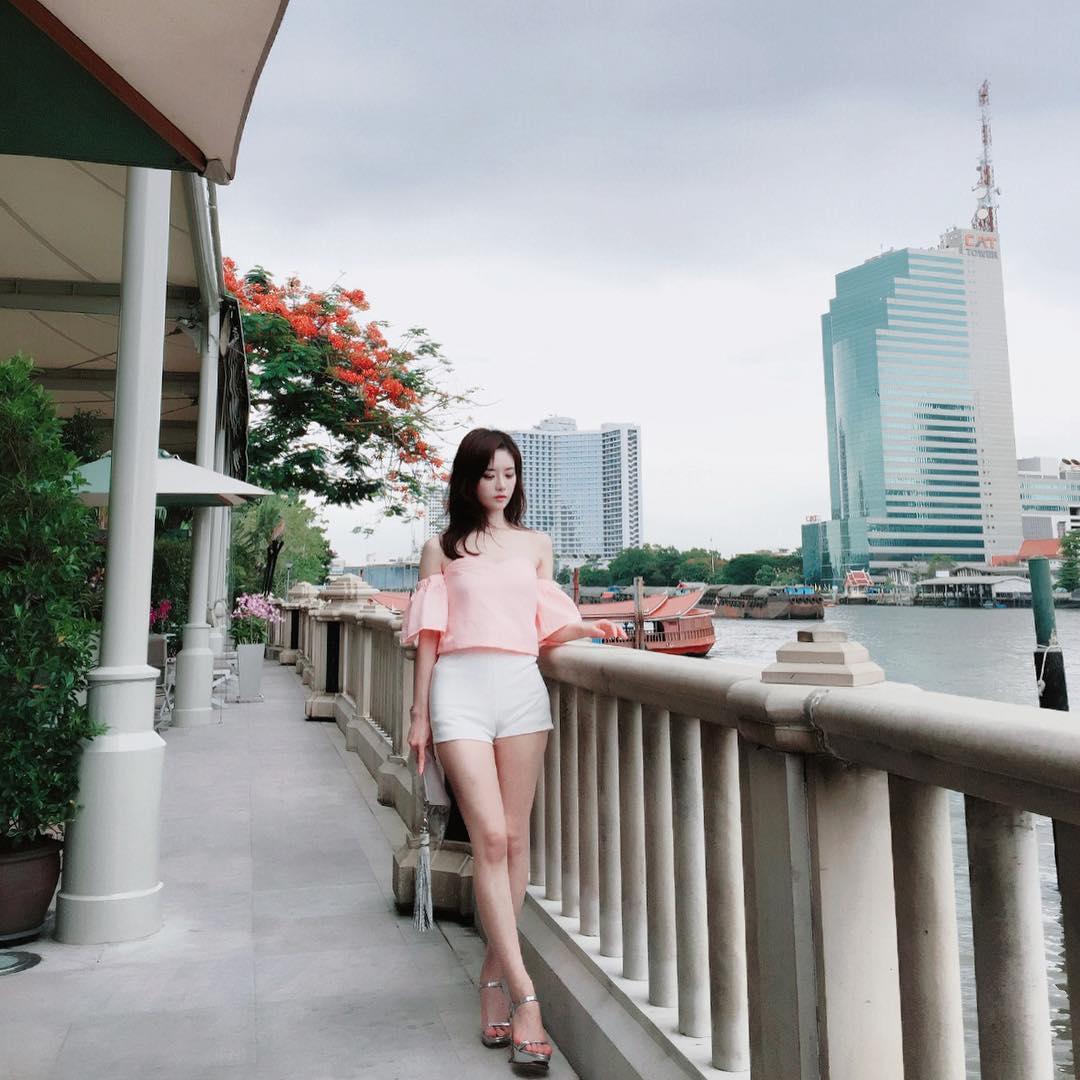 《谢芷馨(Sindy) 私房照写真》第22张,模特谢芷馨(Sindy),私房照主题,全套43张