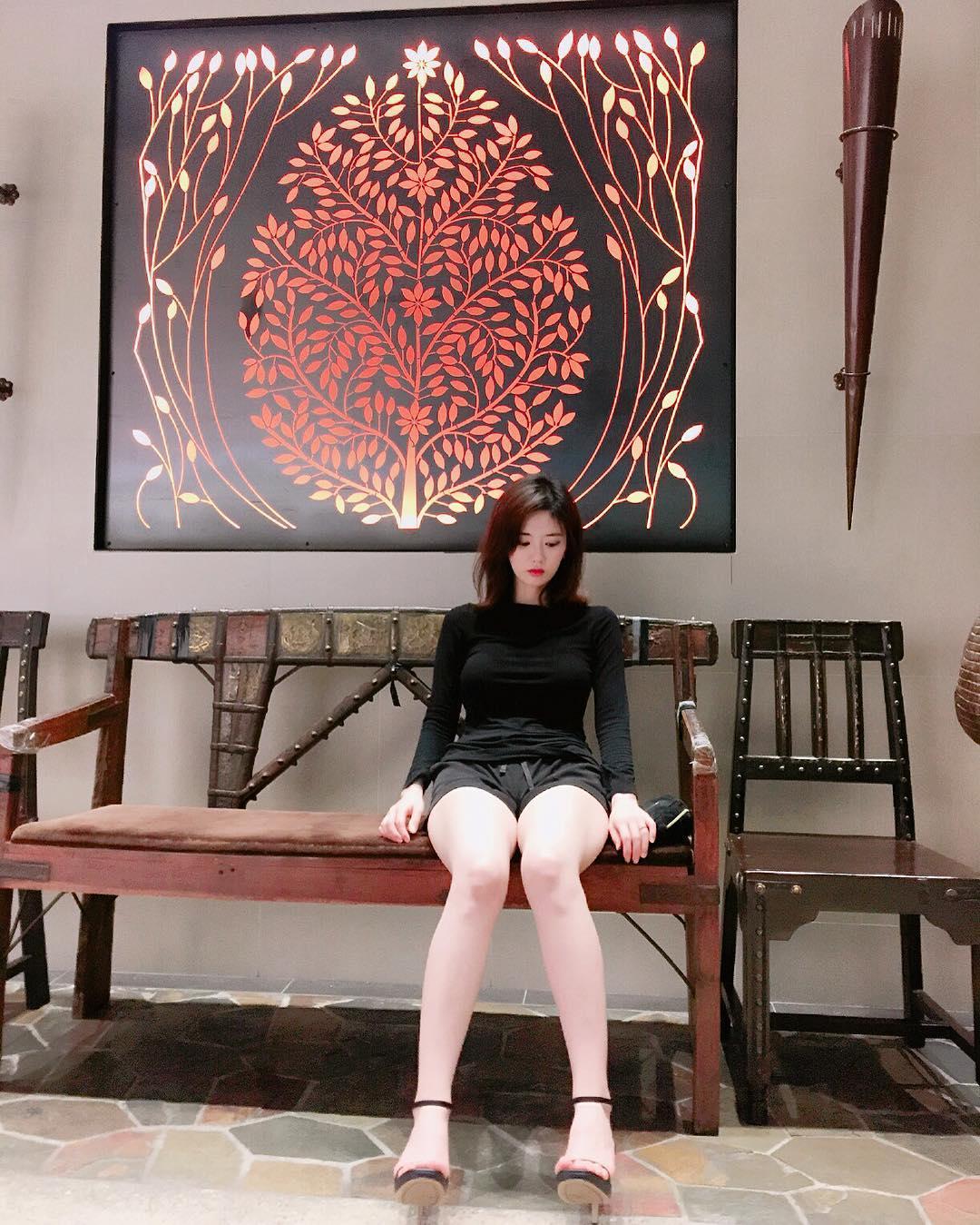 《谢芷馨(Sindy) 私房照写真》第27张,模特谢芷馨(Sindy),私房照主题,全套43张