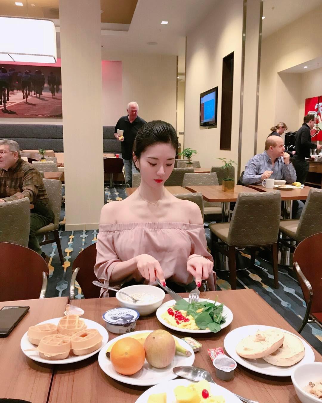 《谢芷馨(Sindy) 私房照写真》第40张,模特谢芷馨(Sindy),私房照主题,全套43张