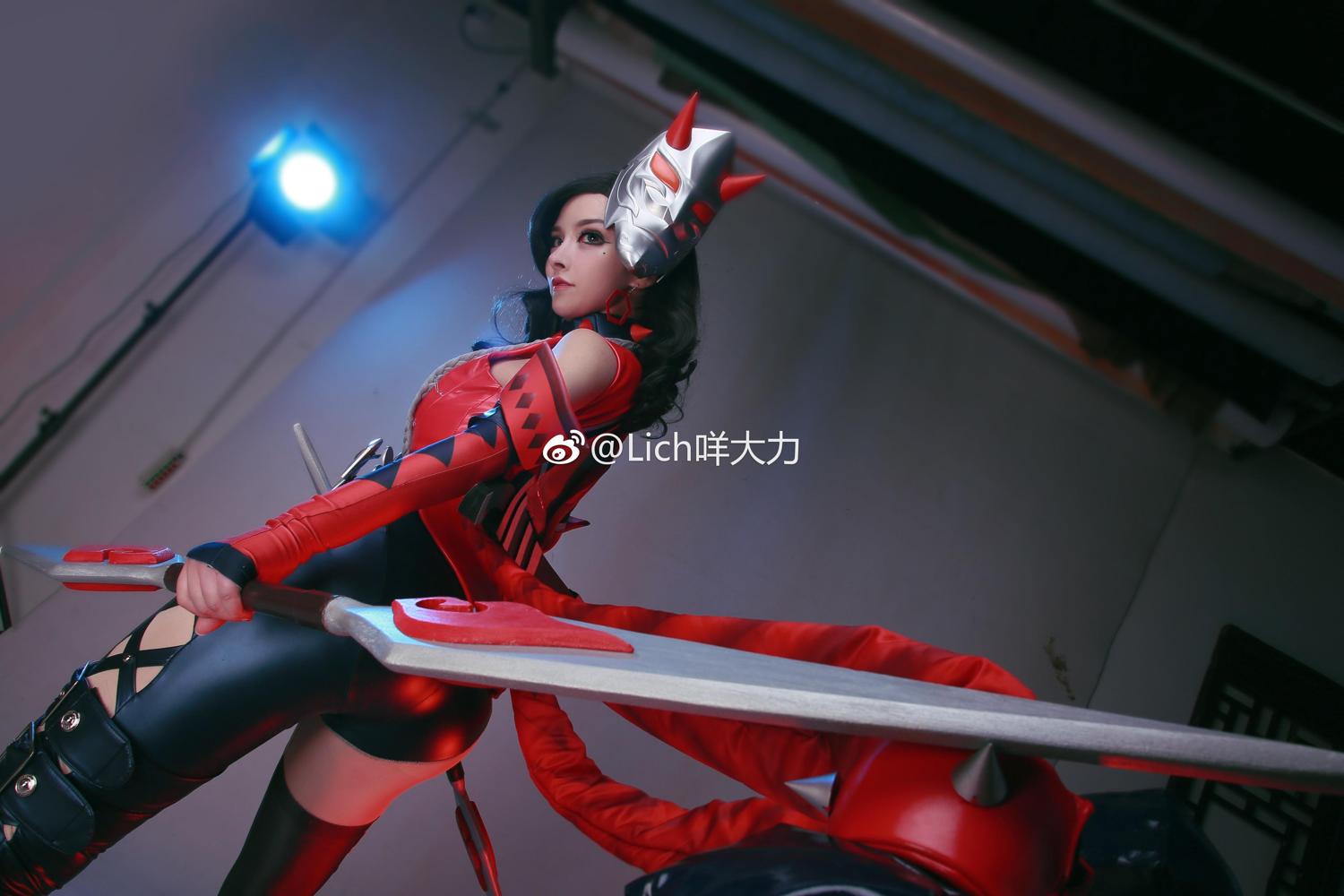 《秀人网 陆萱萱(Lu Xuan Xuan) Cosplay写真》第2张，模特陆萱萱(Lu Xuan Xuan)，秀人网，Cosplay主题，全套37张