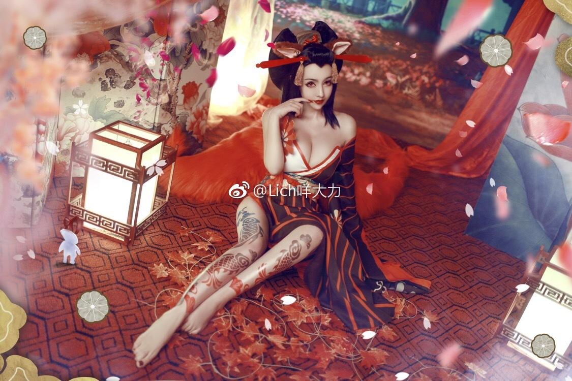 《秀人网 陆萱萱(Lu Xuan Xuan) Cosplay写真》第27张，模特陆萱萱(Lu Xuan Xuan)，秀人网，Cosplay主题，全套37张