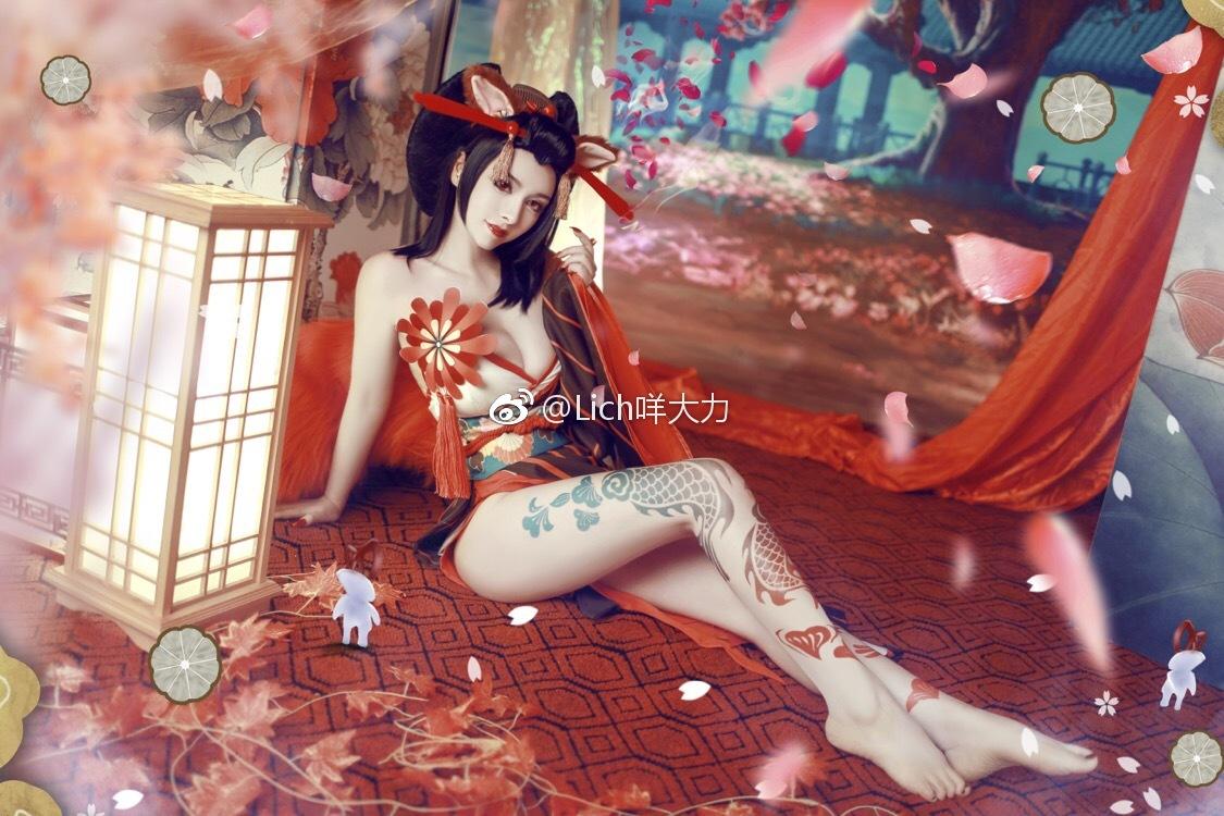 《秀人网 陆萱萱(Lu Xuan Xuan) Cosplay写真》第28张，模特陆萱萱(Lu Xuan Xuan)，秀人网，Cosplay主题，全套37张