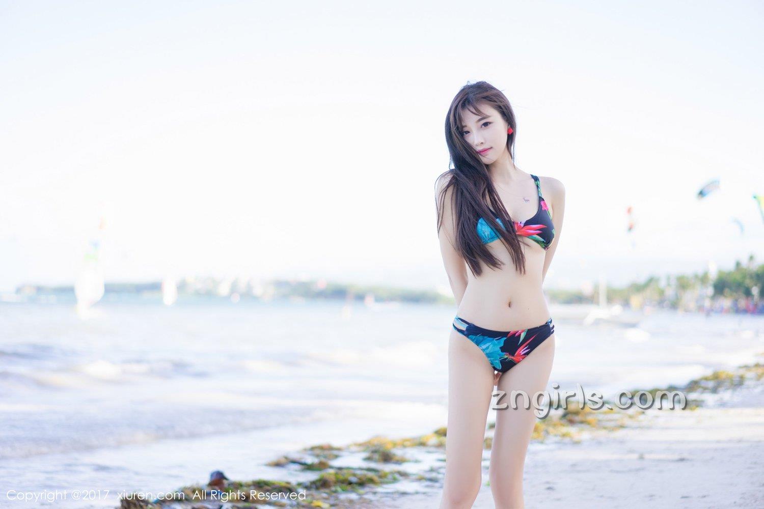《王蕙心(小訫) 比基尼写真》第1张,模特王蕙心(小訫),比基尼主题,全套50张