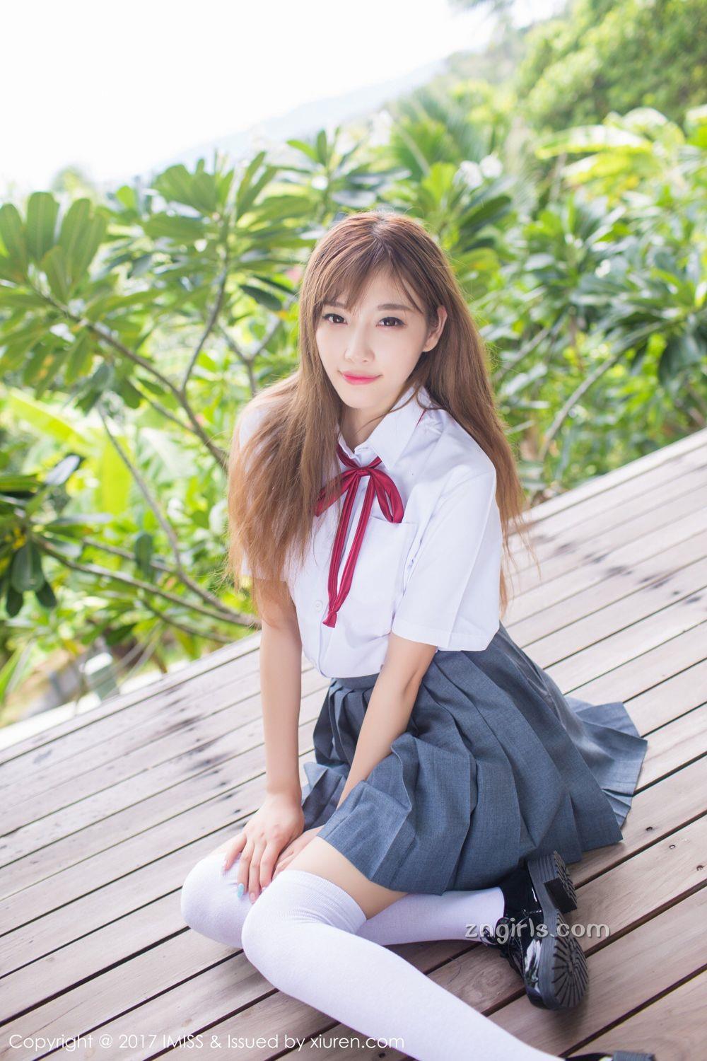 《秀人网 周妍希(奶瓶土肥圆) 内衣写真》第7张,模特周妍希(奶瓶土肥圆),秀人网,内衣主题,全套42张