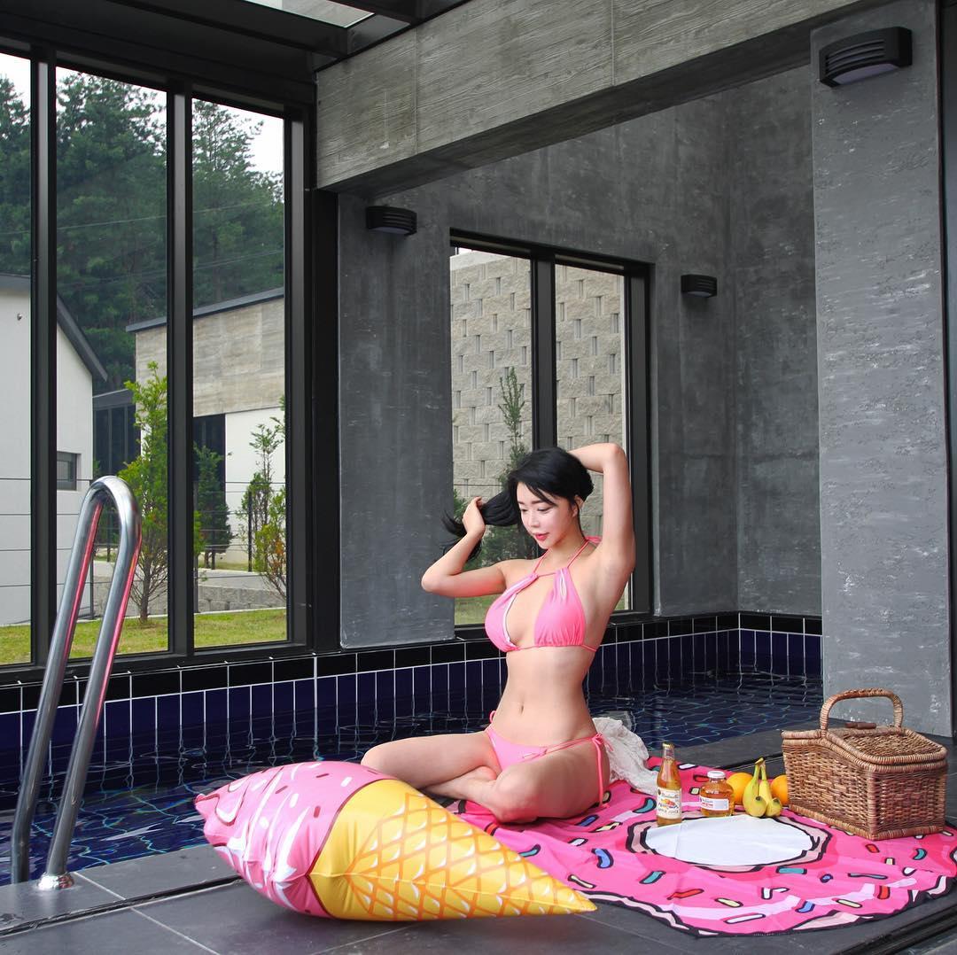 《최인혜 瑜伽写真》第19张，模特최인혜，瑜伽主题，全套60张