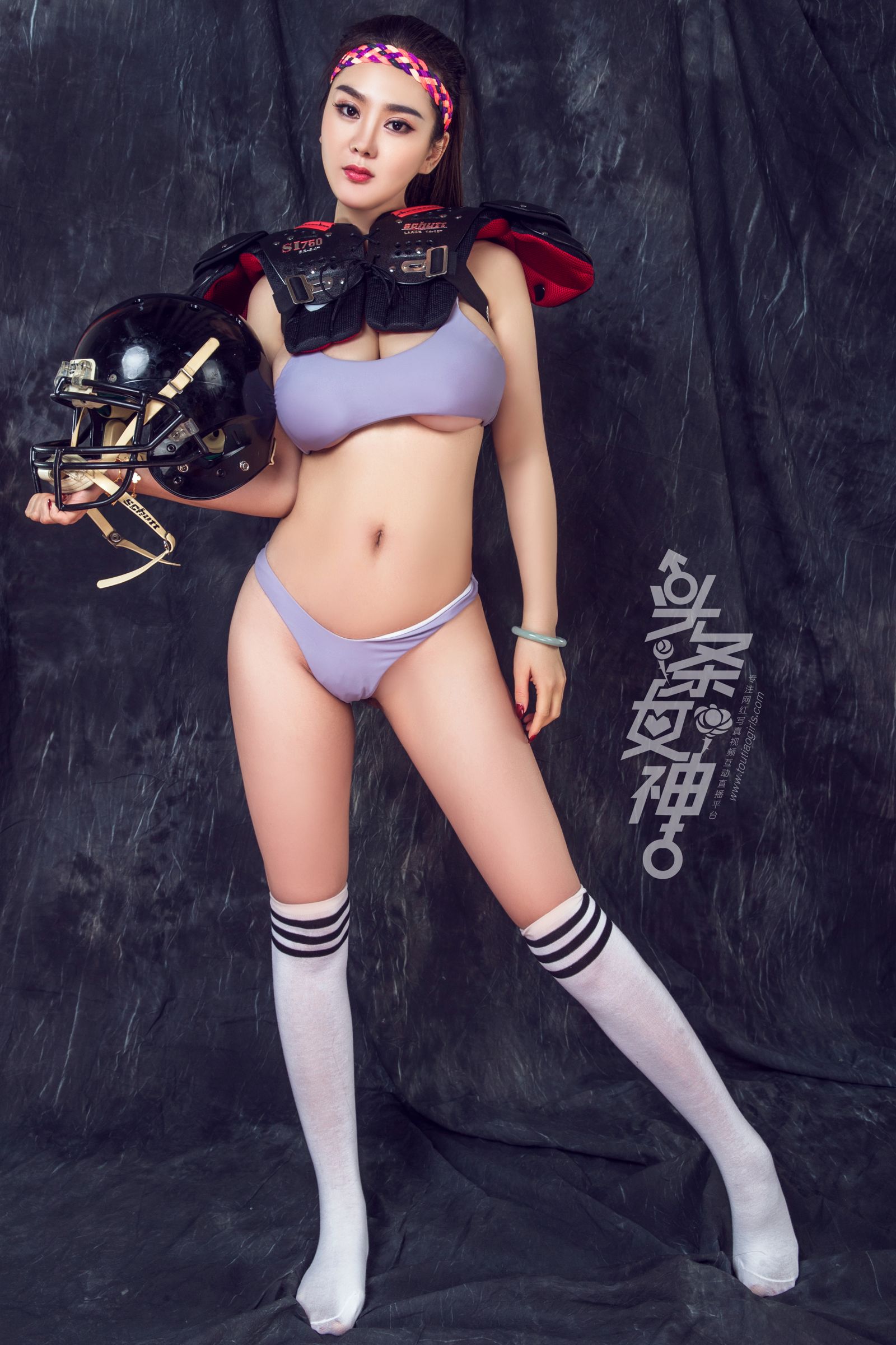 《秀人网 王语纯(王雨纯)、易秀慧(易阳ELLY) 头条女神写真》第7张,模特王语纯(王雨纯)、易秀慧(易阳ELLY),秀人网,头条女神主题,全套52张